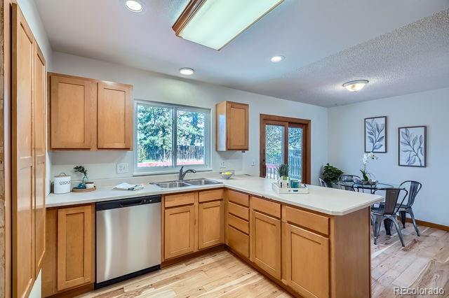 MLS Image #12 for 907  stein street,lafayette, Colorado