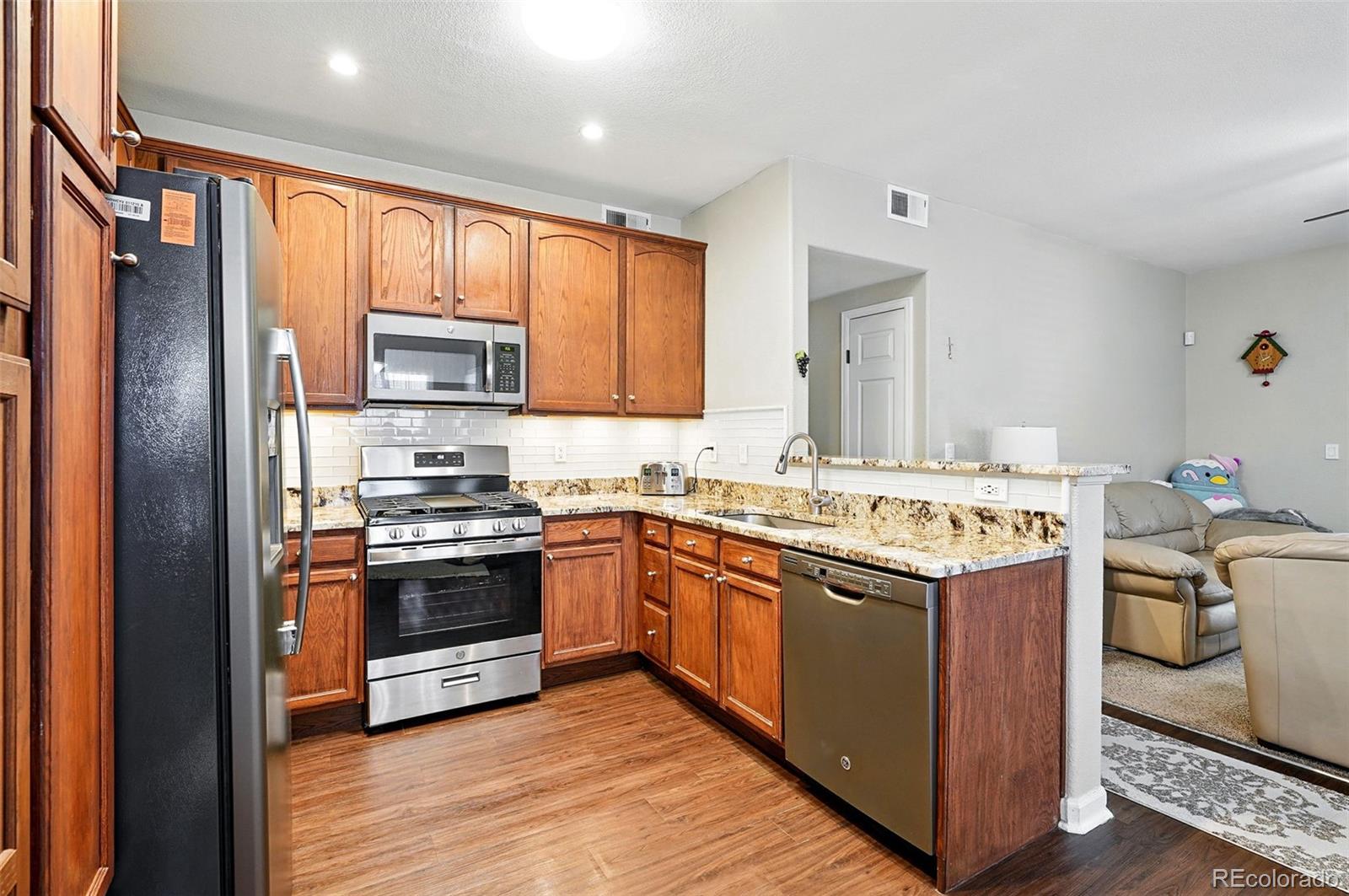 MLS Image #10 for 9963 e carolina circle,aurora, Colorado