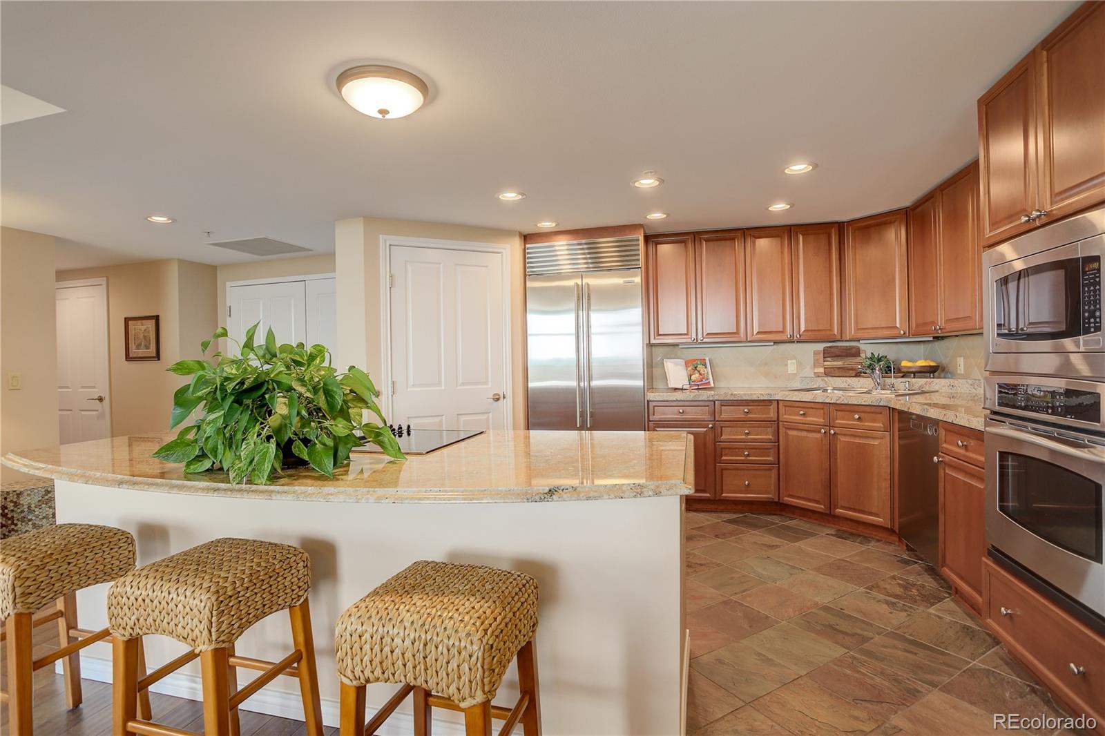 MLS Image #11 for 8100 e union avenue,denver, Colorado