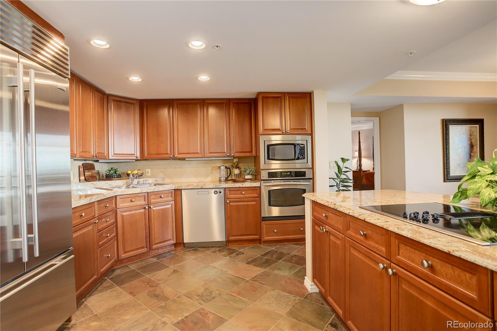 MLS Image #12 for 8100 e union avenue,denver, Colorado