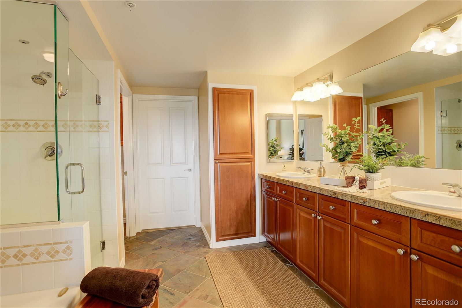 MLS Image #21 for 8100 e union avenue,denver, Colorado