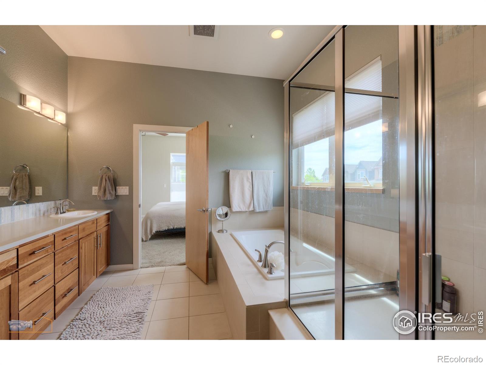 MLS Image #19 for 2369  hecla drive,louisville, Colorado