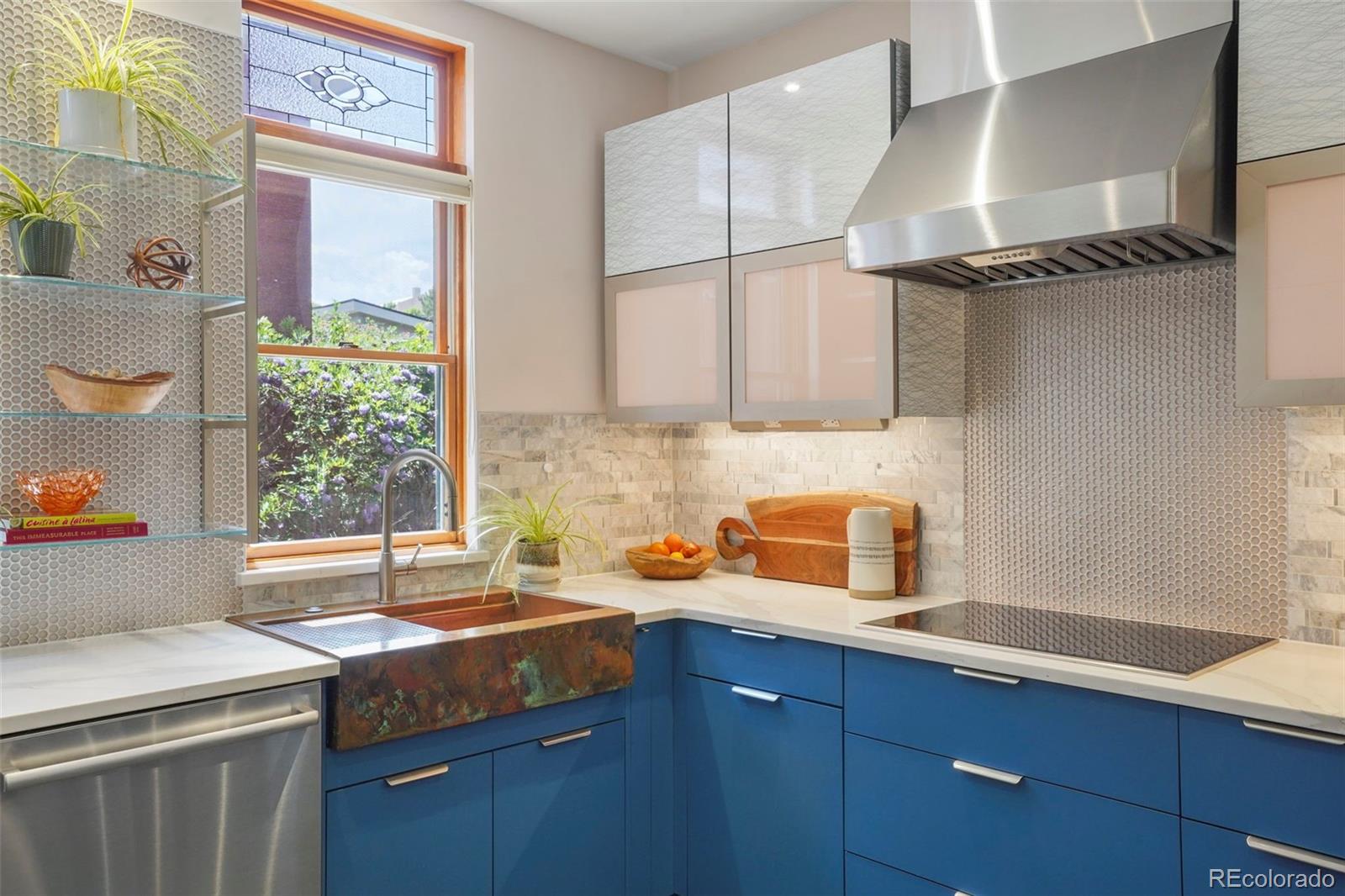 MLS Image #13 for 2155 n high street,denver, Colorado