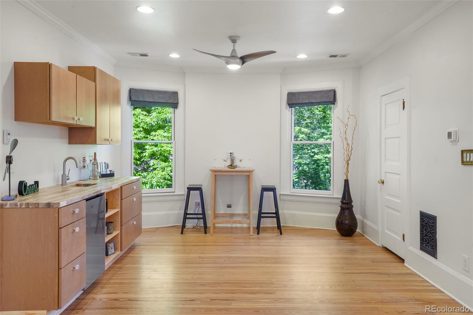 MLS Image #19 for 2155 n high street,denver, Colorado