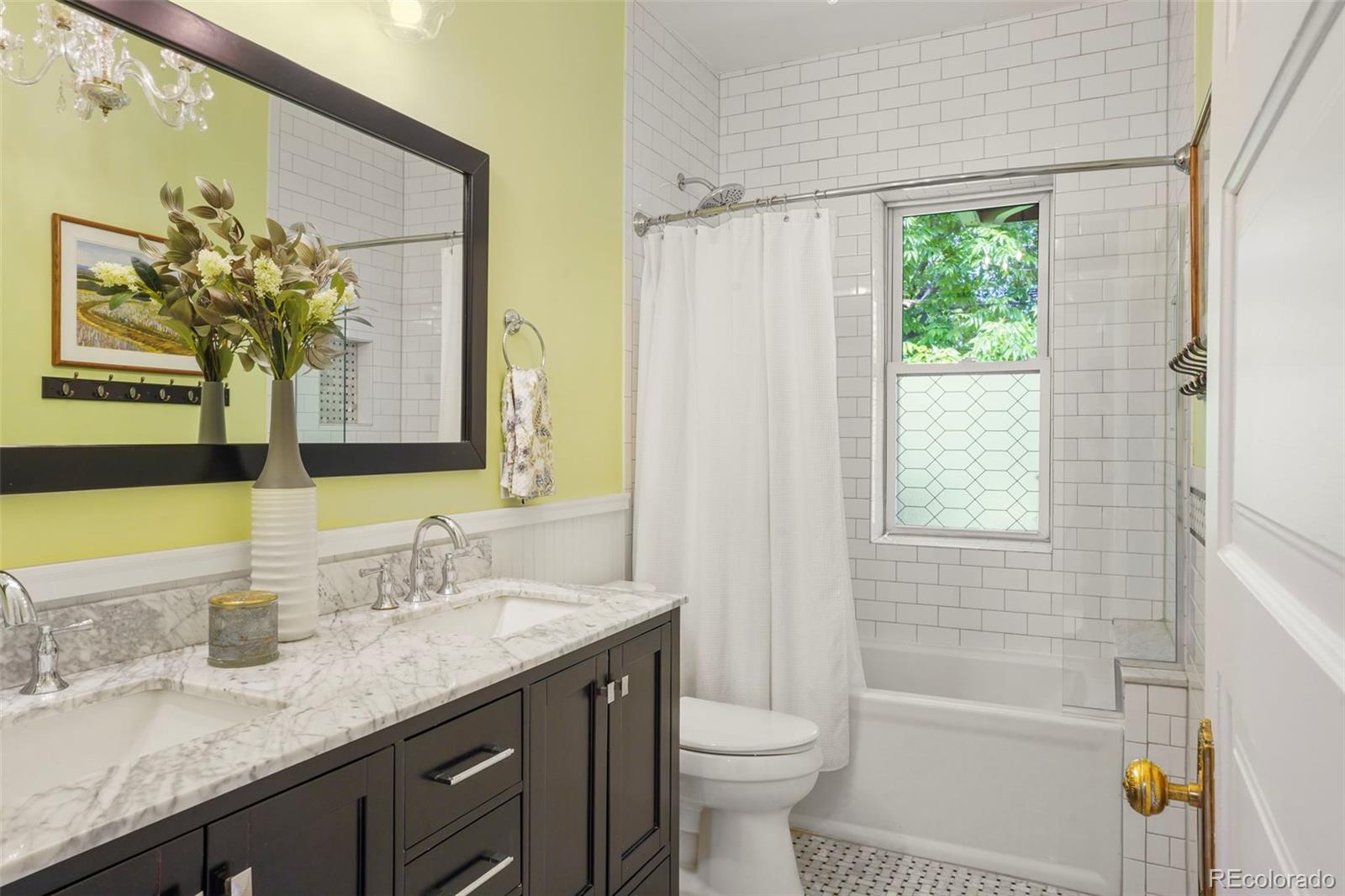 MLS Image #22 for 2155 n high street,denver, Colorado