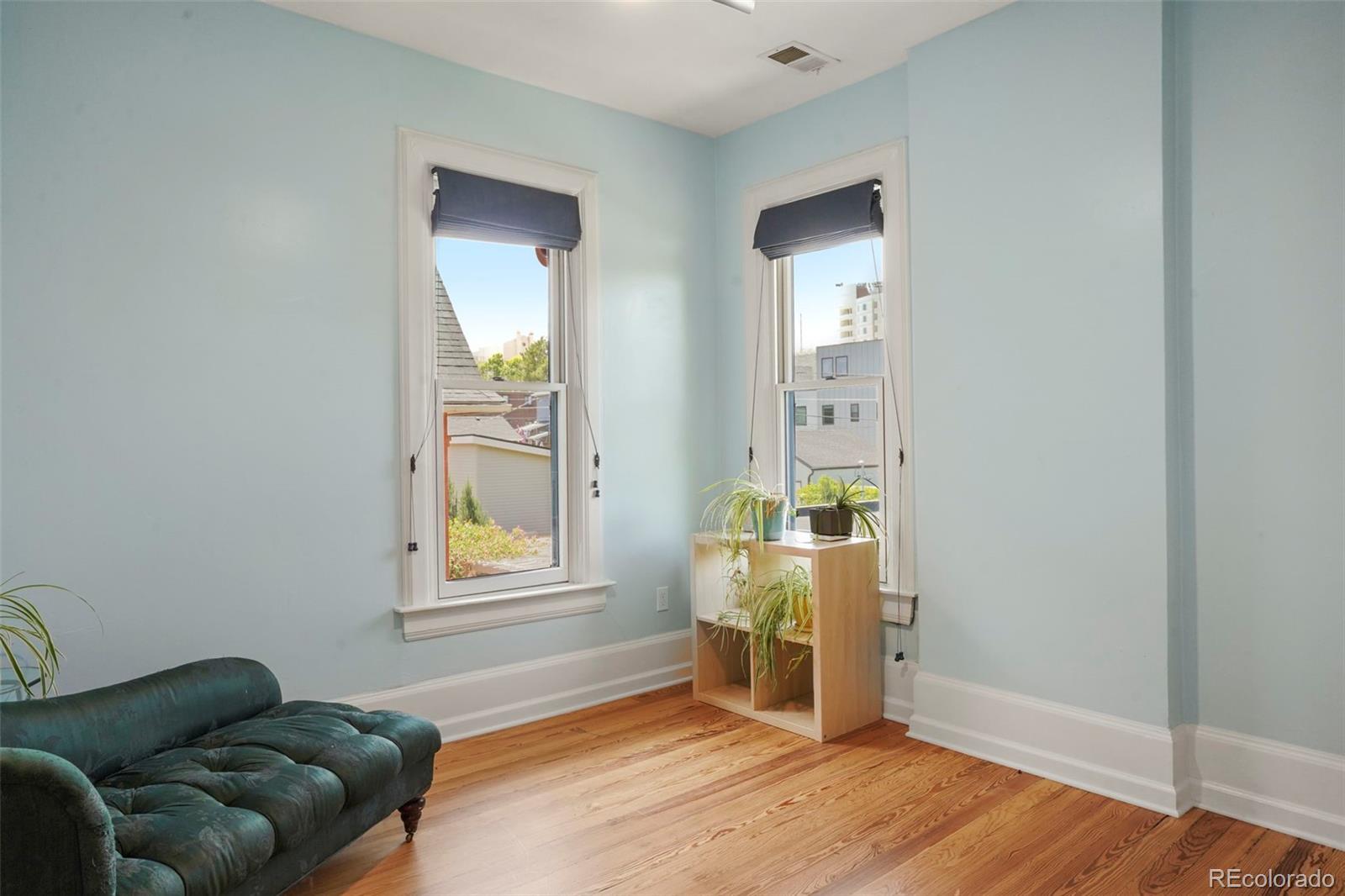 MLS Image #23 for 2155 n high street,denver, Colorado