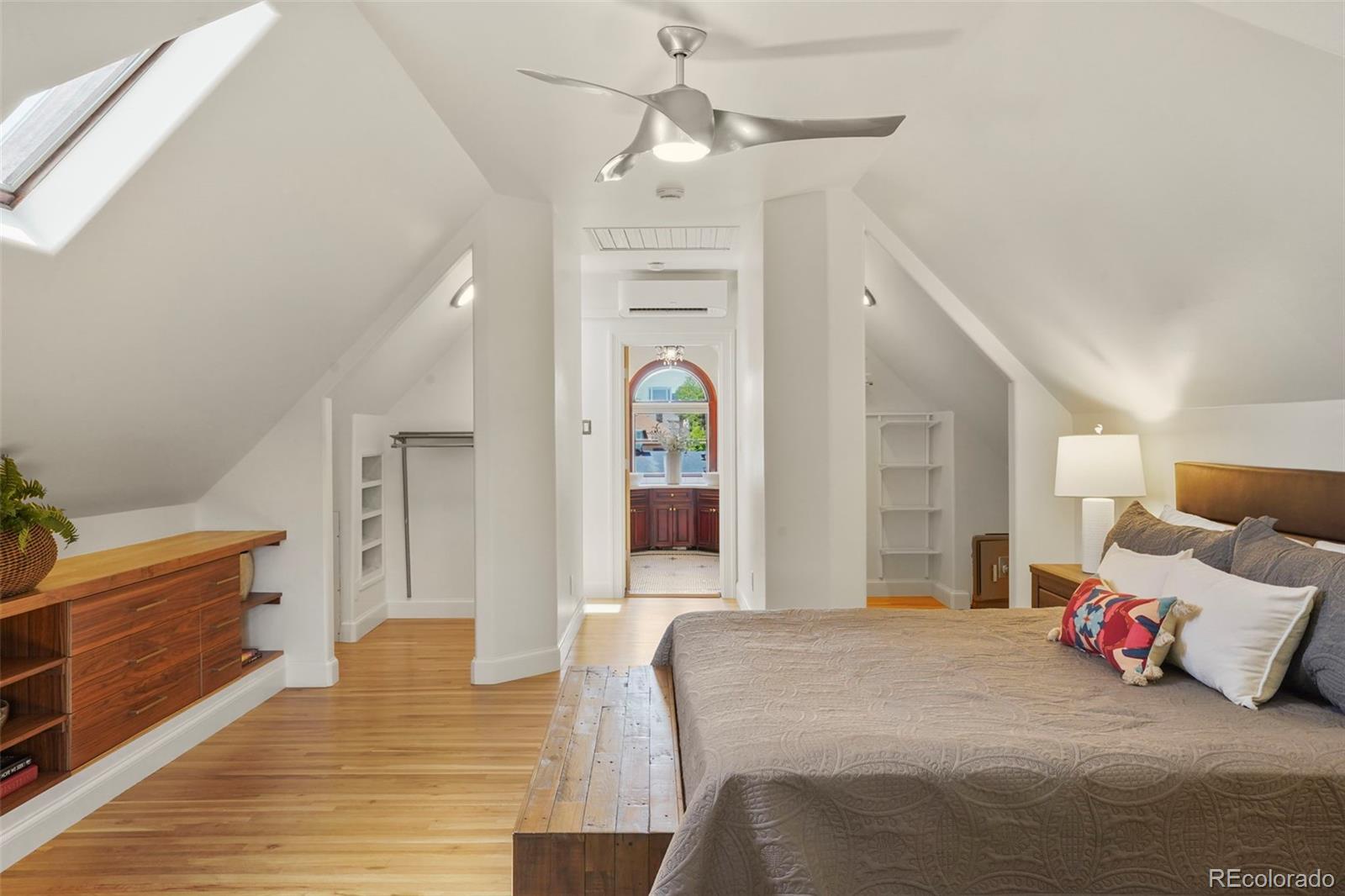 MLS Image #26 for 2155 n high street,denver, Colorado