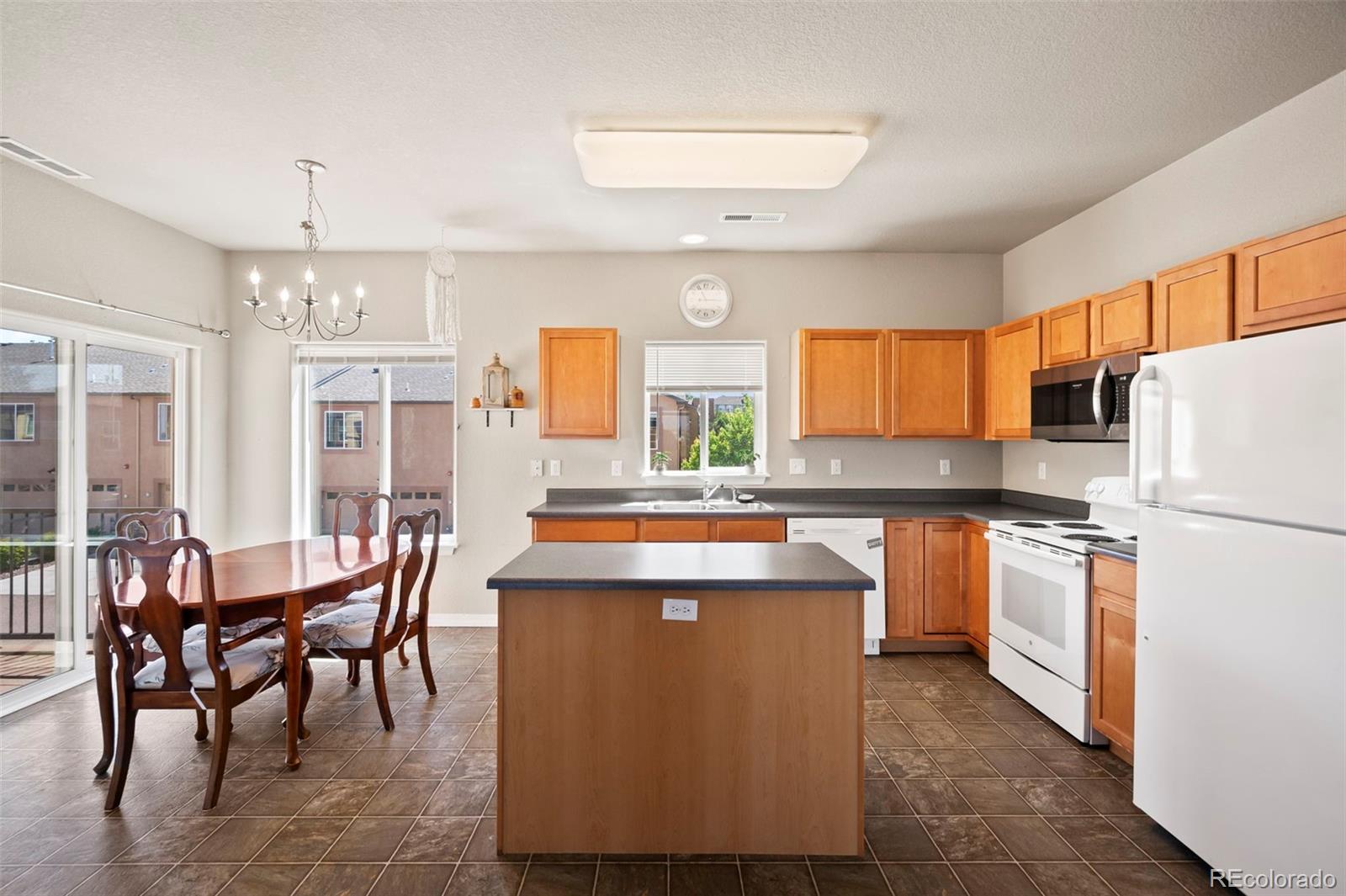 MLS Image #7 for 4855  kerry lynn view,colorado springs, Colorado