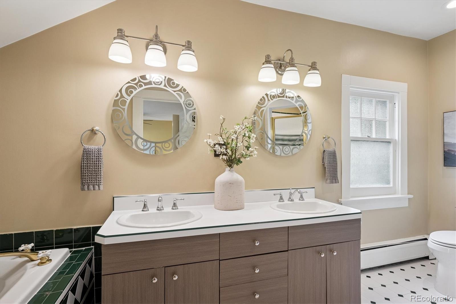 MLS Image #21 for 2201  cherry street,denver, Colorado