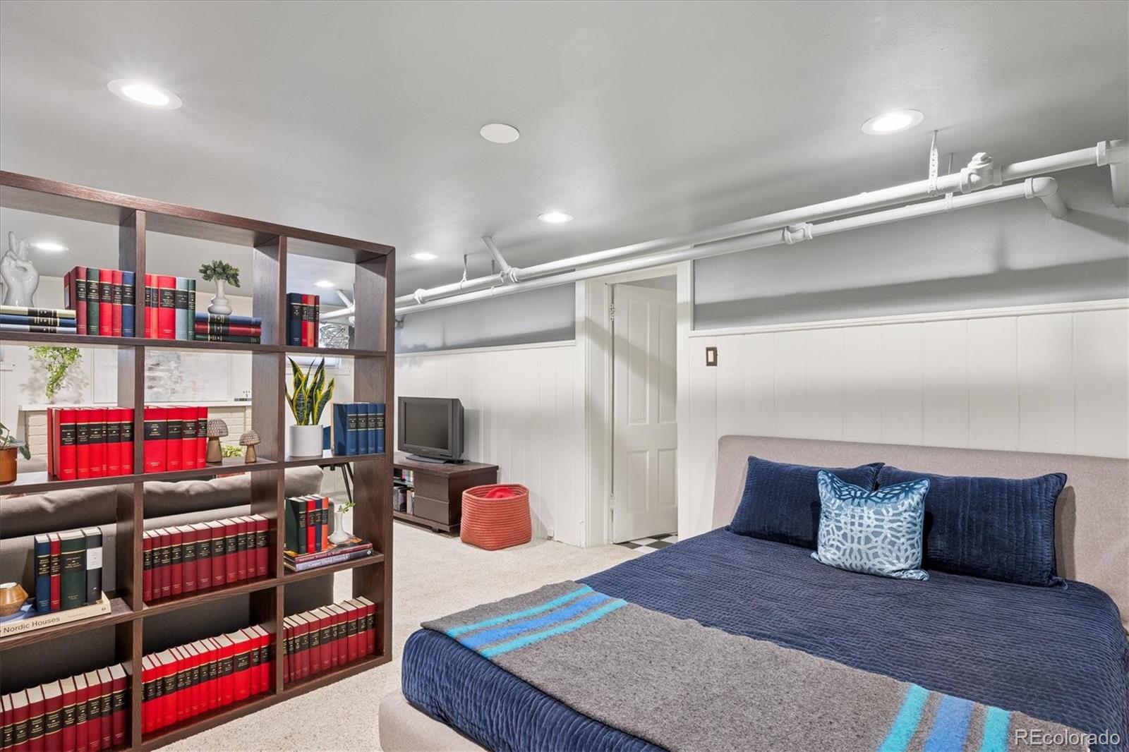 MLS Image #28 for 2201  cherry street,denver, Colorado