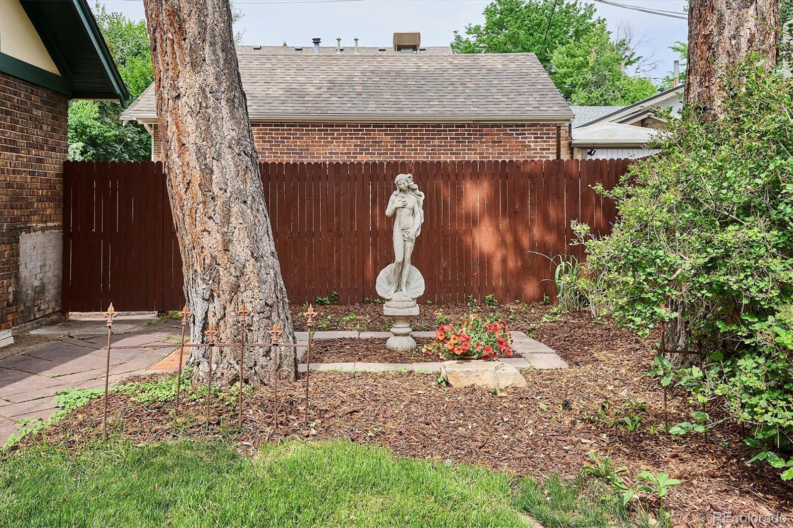MLS Image #40 for 2201  cherry street,denver, Colorado