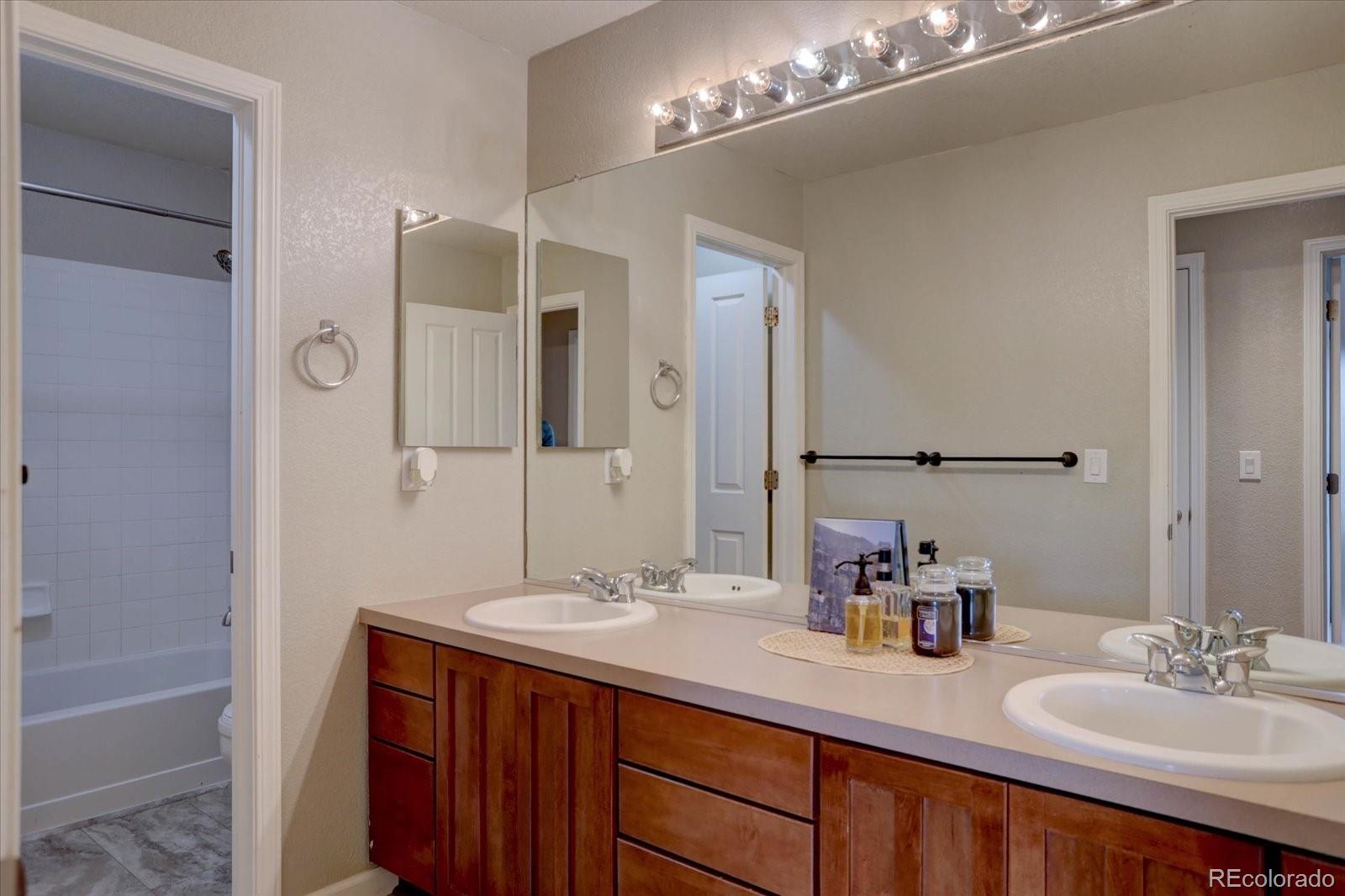 MLS Image #28 for 24556 e ottawa avenue,aurora, Colorado