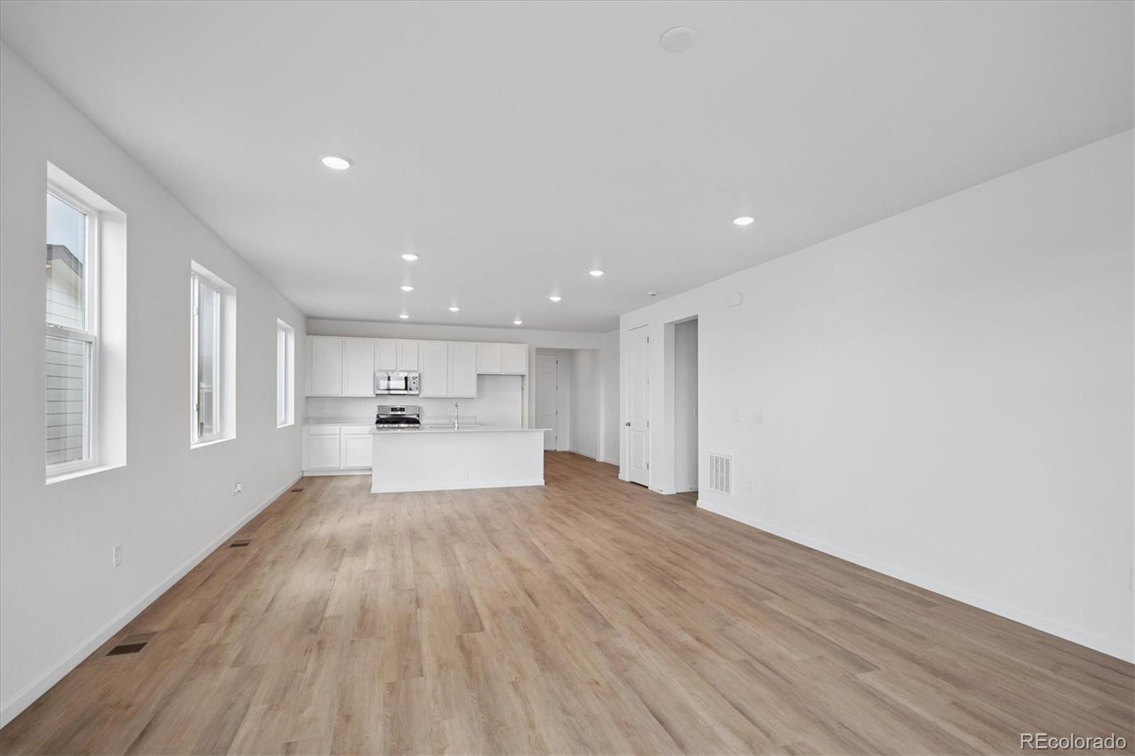 MLS Image #11 for 6170  amerifax drive,windsor, Colorado