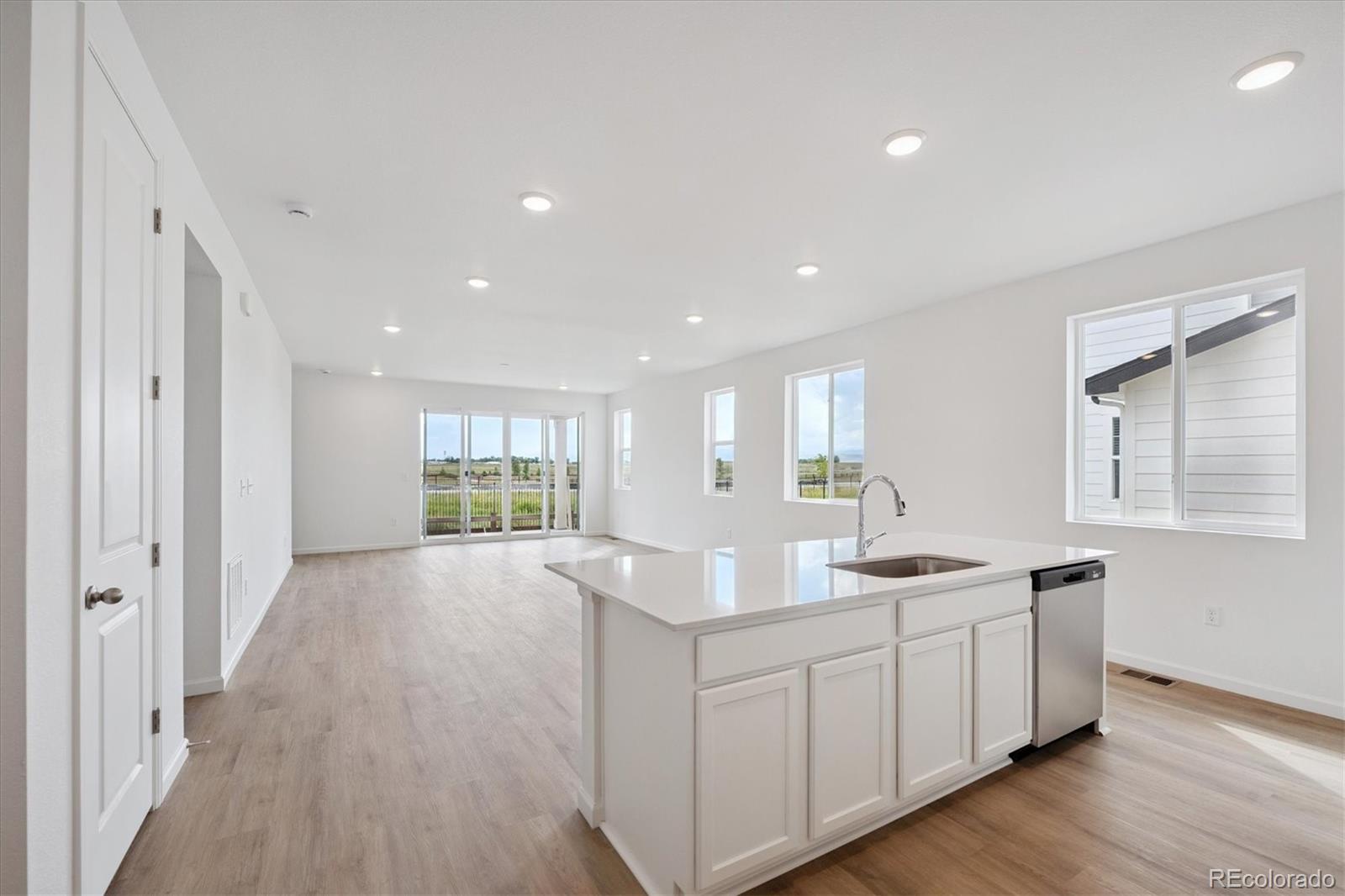 MLS Image #4 for 6170  amerifax drive,windsor, Colorado