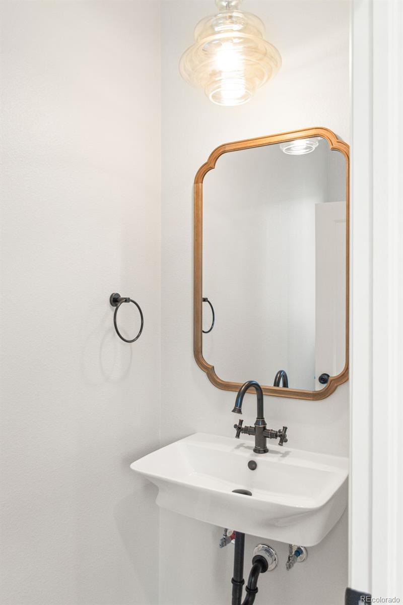 MLS Image #17 for 1048  knox court,denver, Colorado