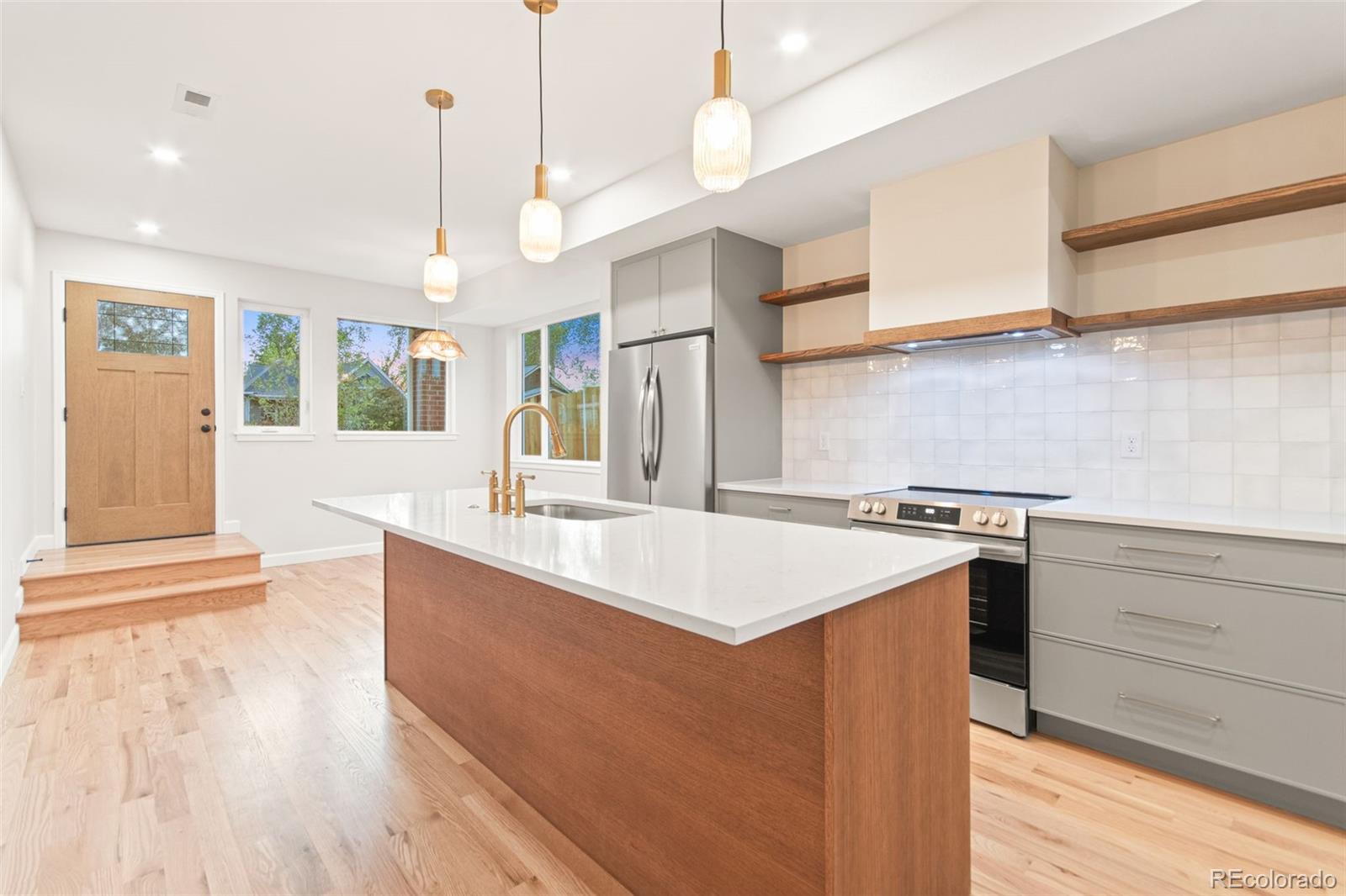 MLS Image #9 for 1048  knox court,denver, Colorado