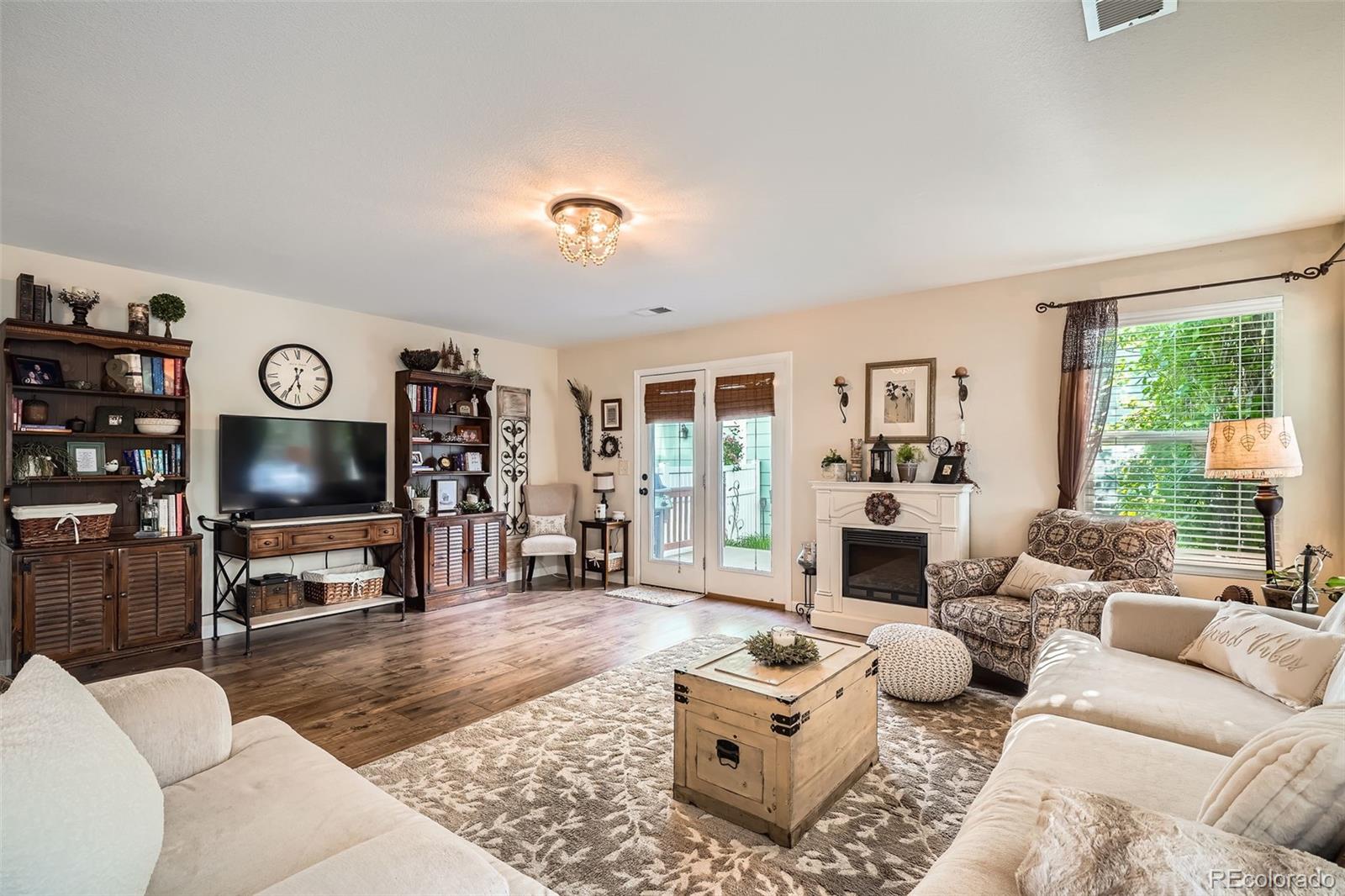 MLS Image #3 for 5843  ceylon street,denver, Colorado