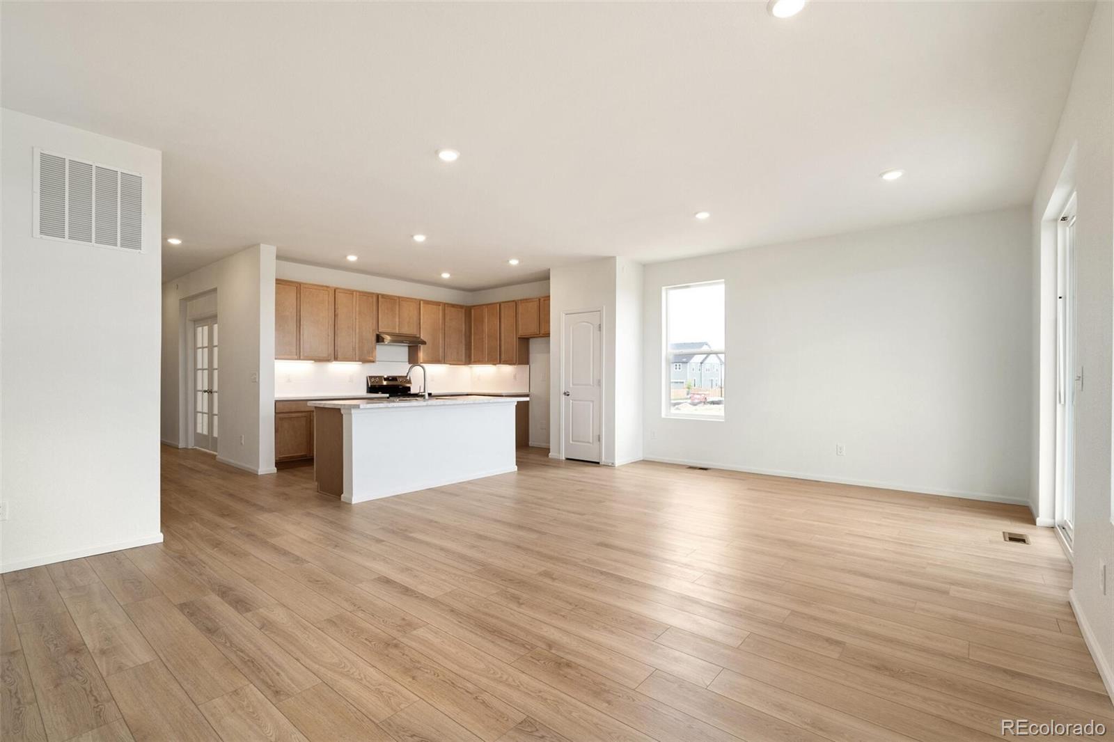 MLS Image #2 for 11124  xanadu street,commerce city, Colorado
