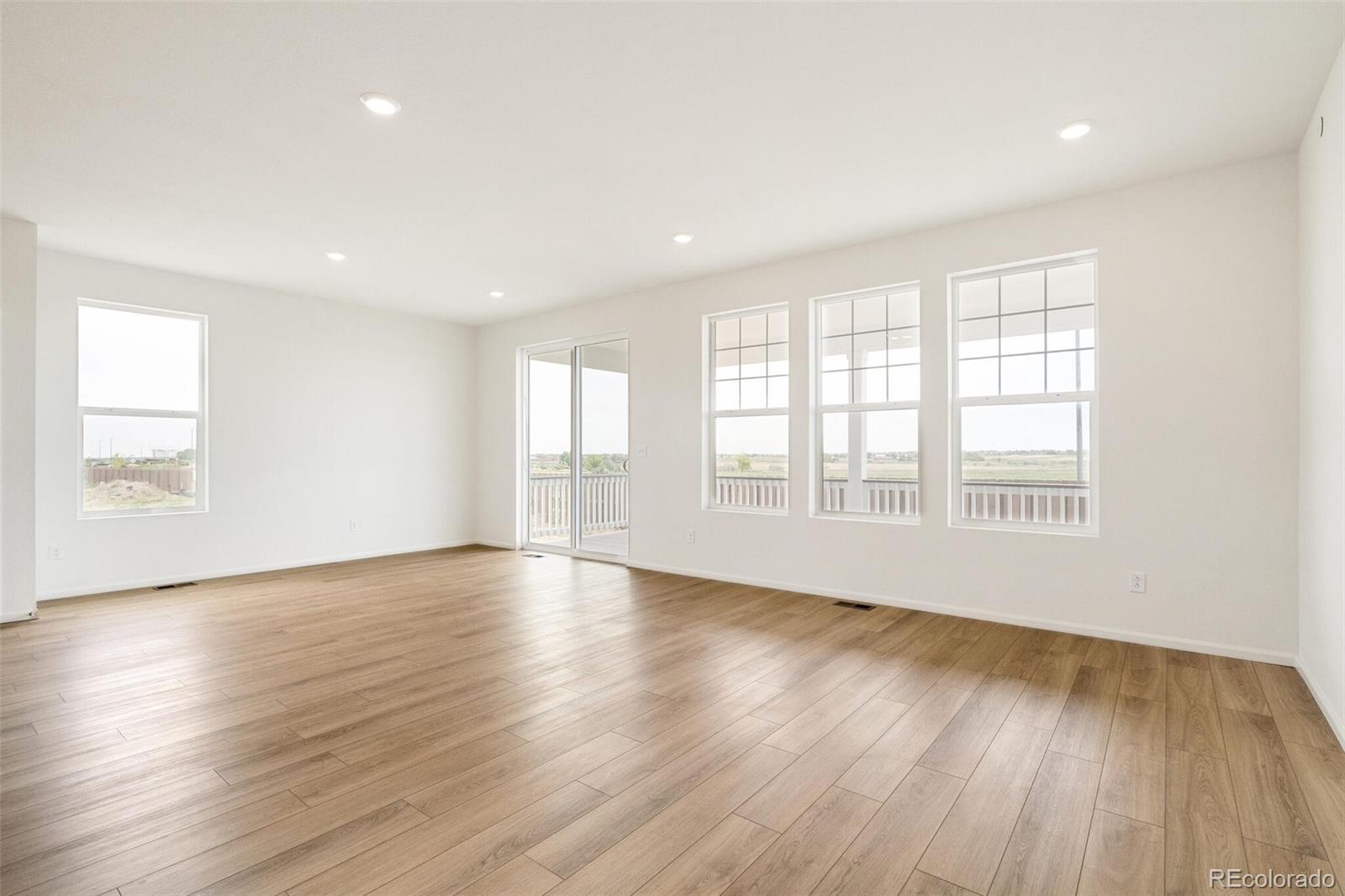 MLS Image #5 for 11124  xanadu street,commerce city, Colorado