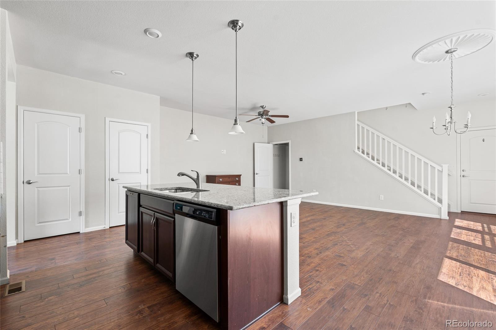 MLS Image #10 for 10859 e 25th drive,aurora, Colorado