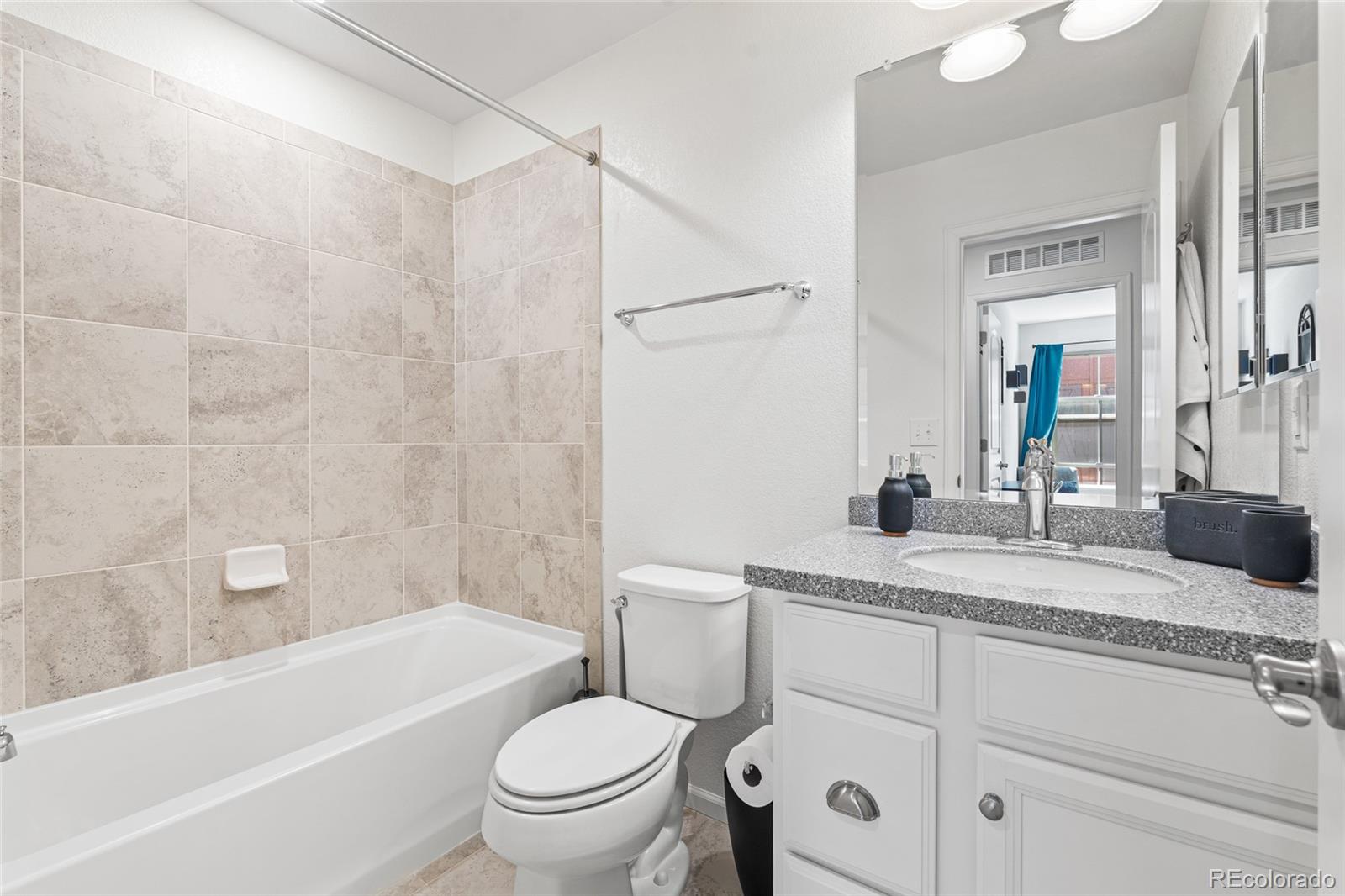 MLS Image #22 for 10859 e 25th drive,aurora, Colorado