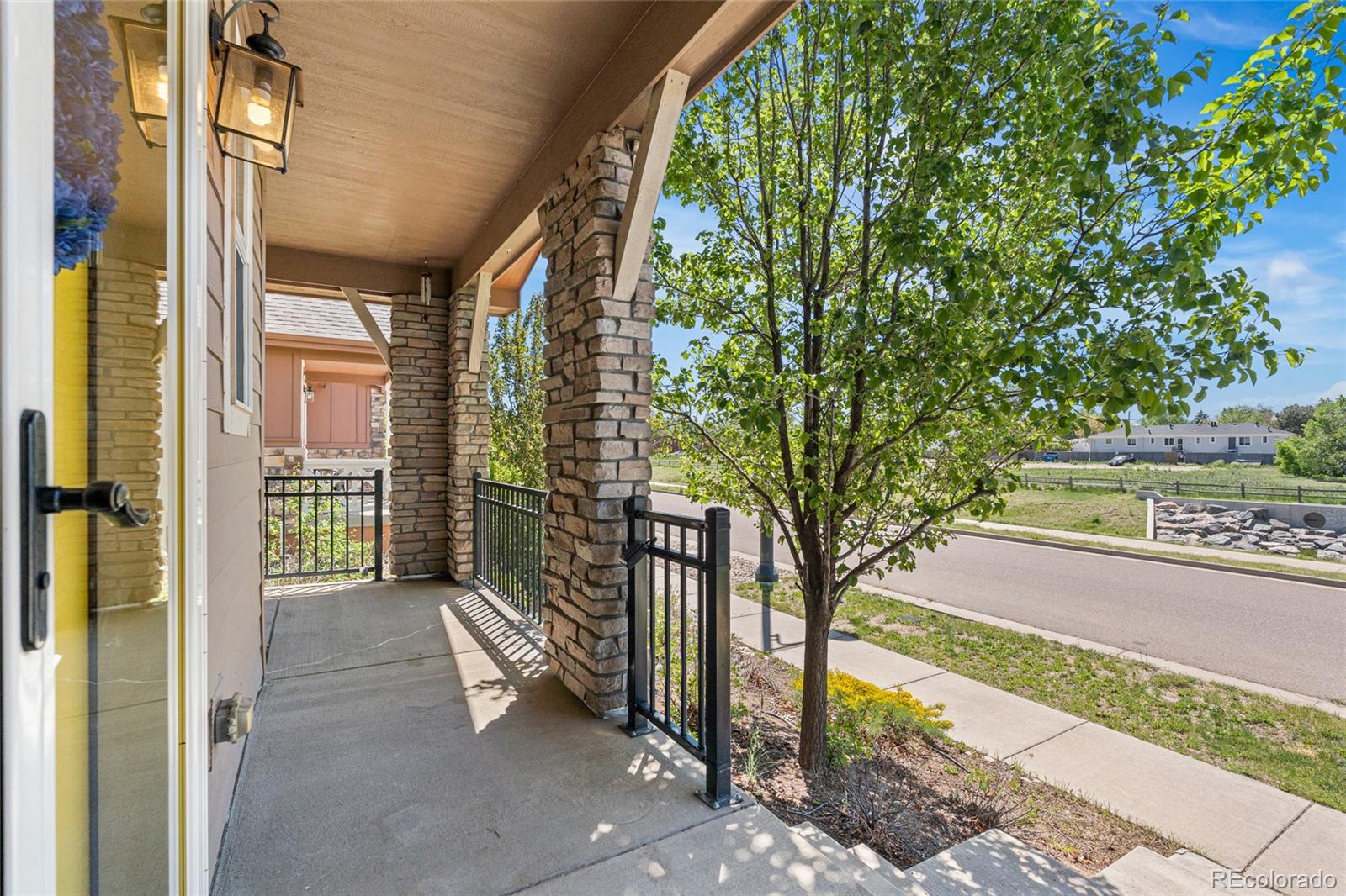 MLS Image #3 for 10859 e 25th drive,aurora, Colorado