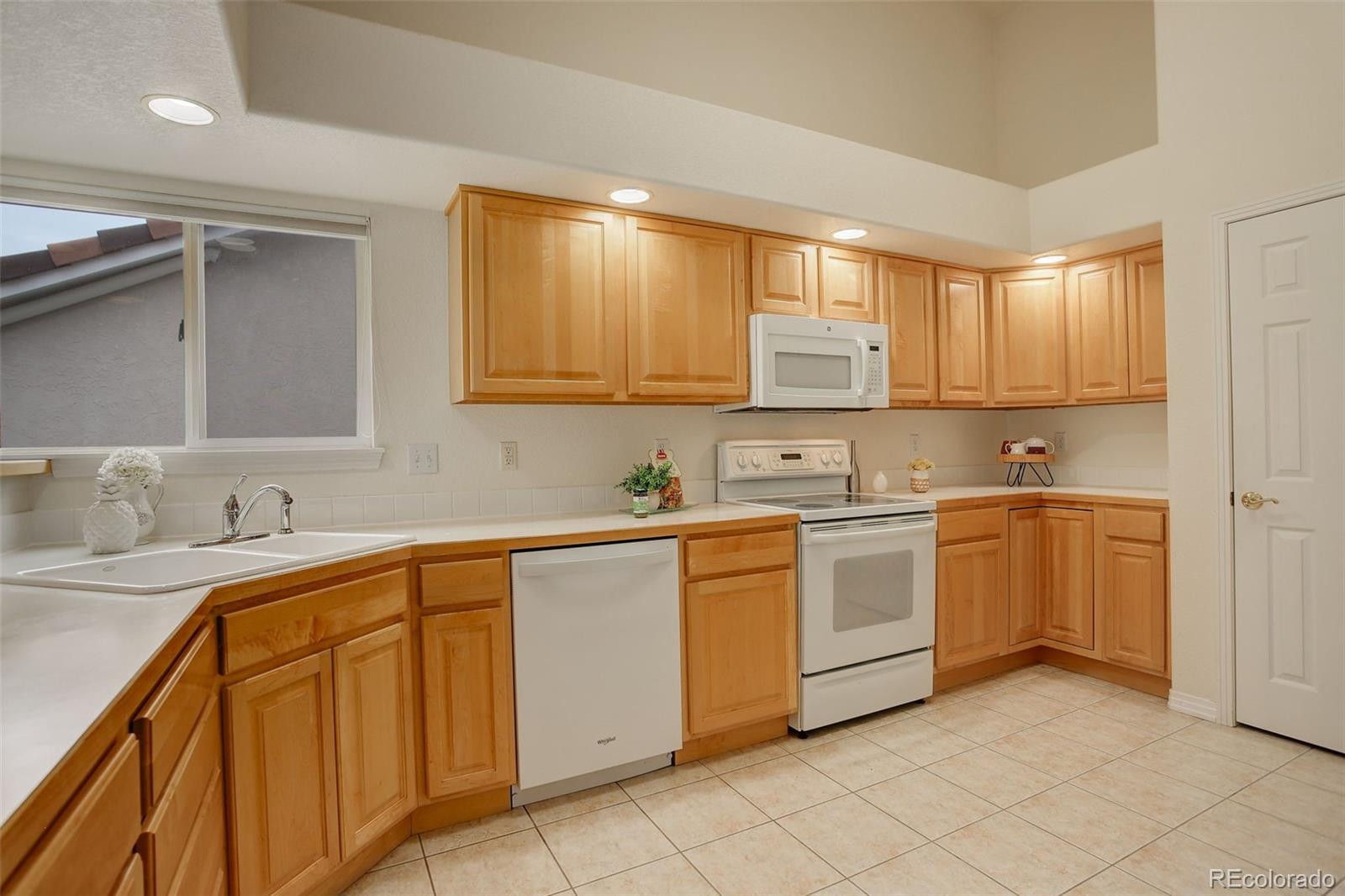 MLS Image #10 for 160  las lunas street,castle rock, Colorado