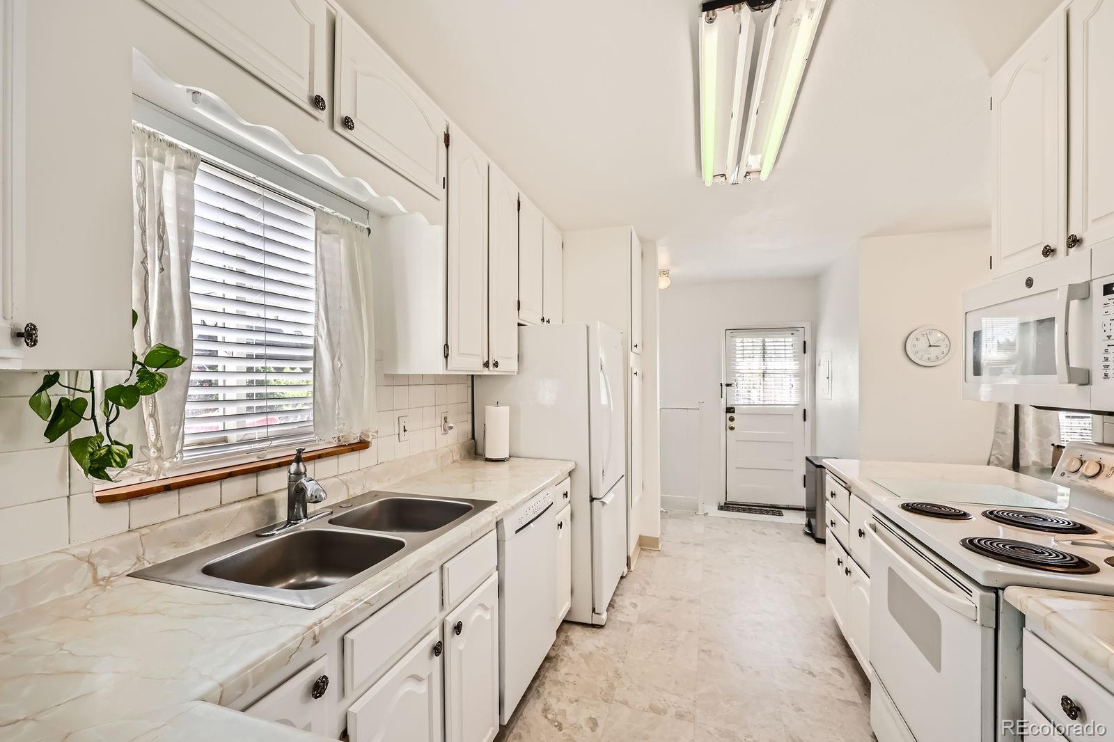 MLS Image #11 for 2361  olive street,denver, Colorado