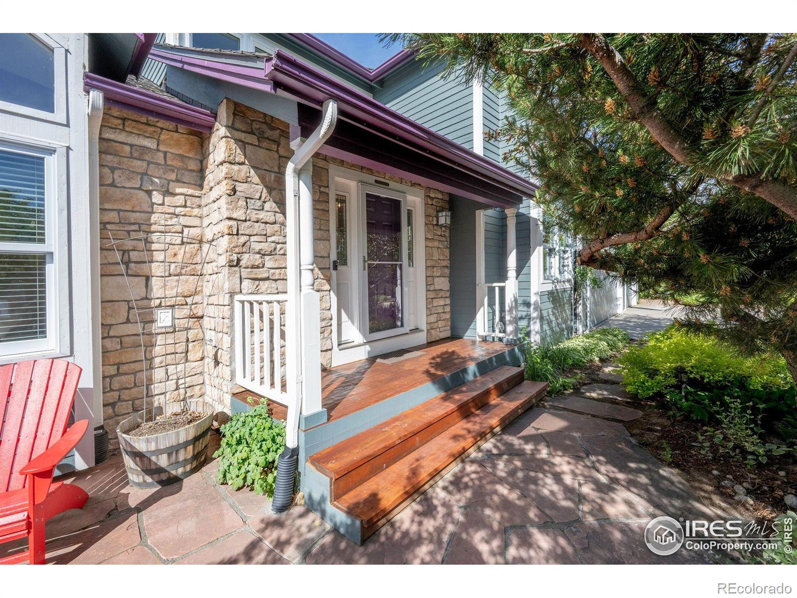MLS Image #14 for 902  grove drive,louisville, Colorado