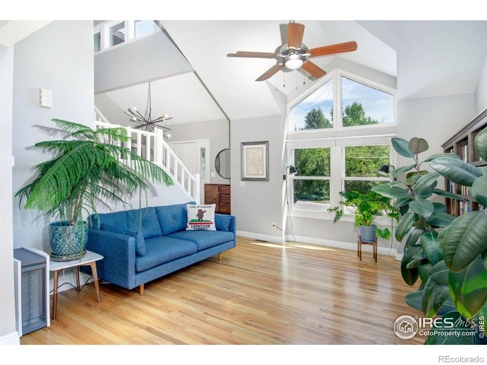 MLS Image #3 for 902  grove drive,louisville, Colorado