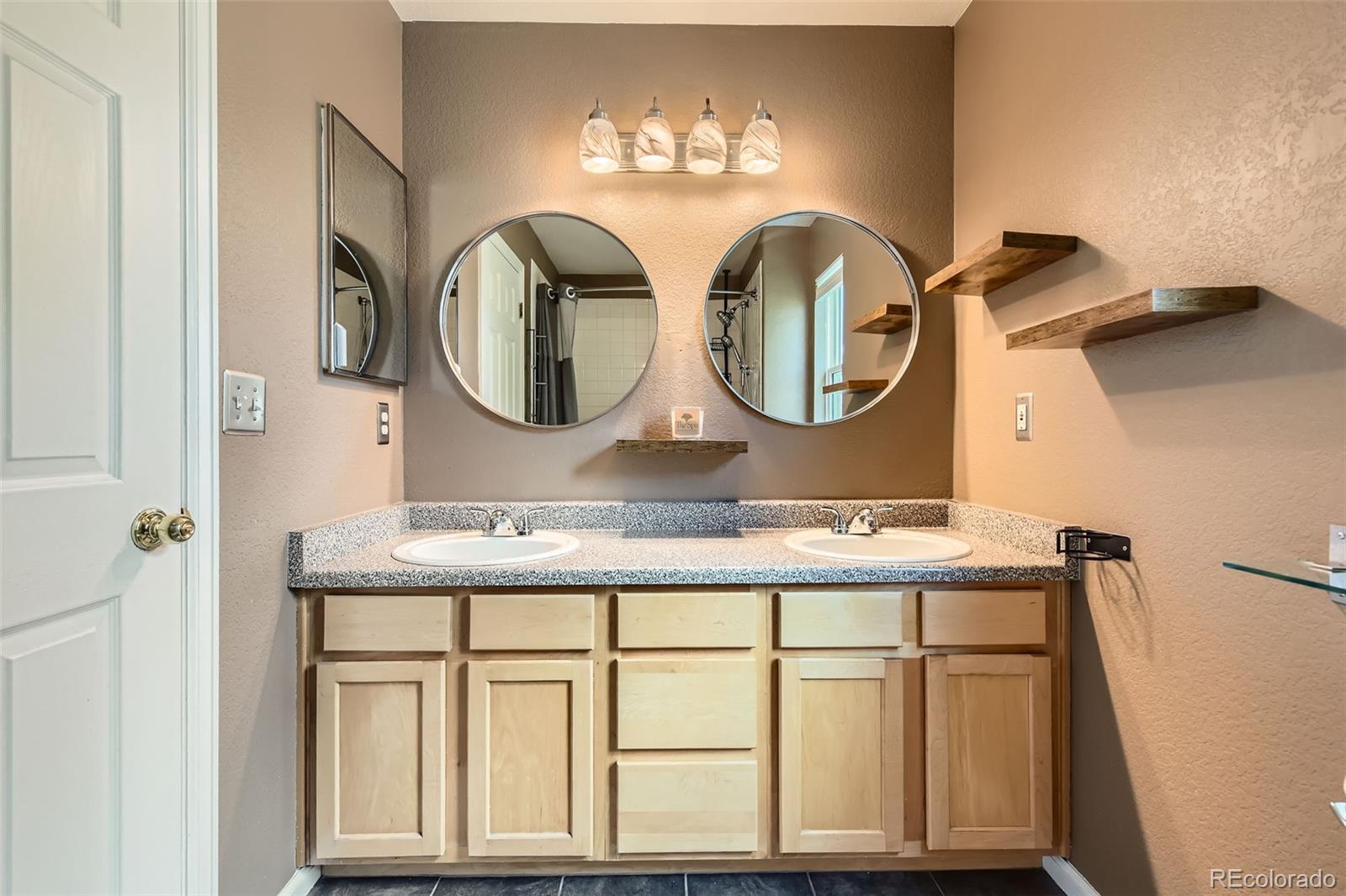 MLS Image #12 for 9651  bighorn way,littleton, Colorado