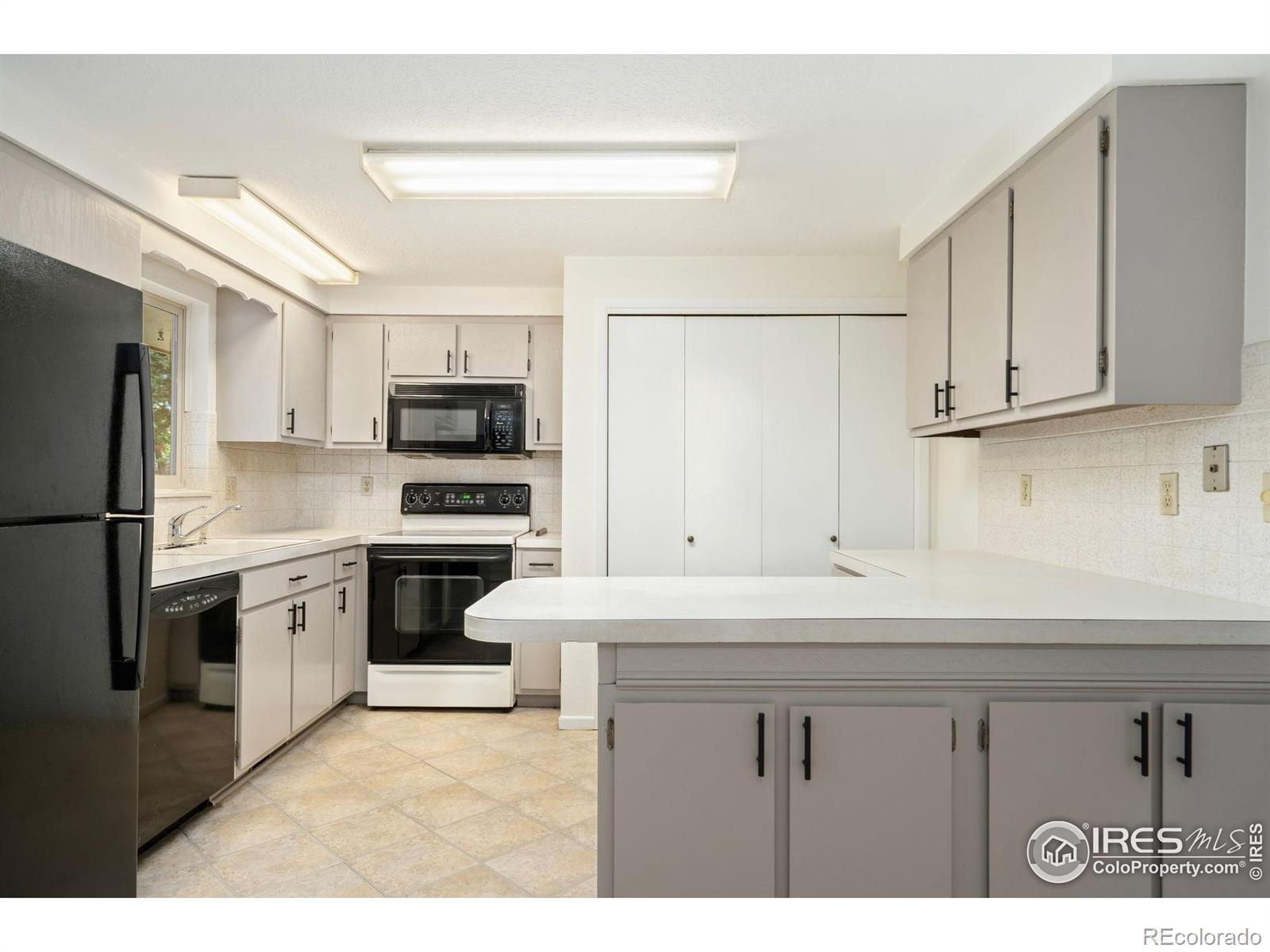 MLS Image #5 for 2652  glendevey drive,loveland, Colorado