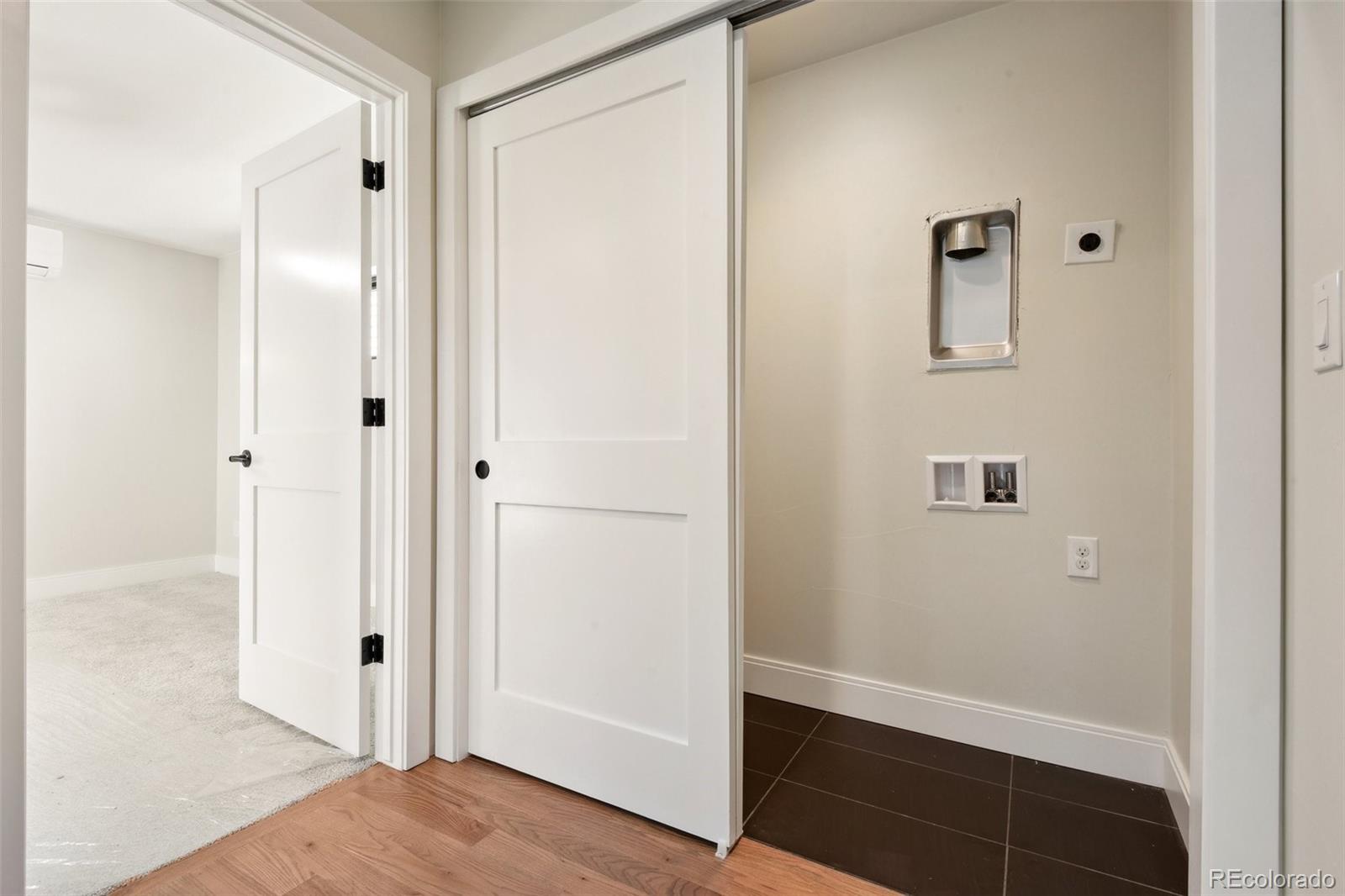 MLS Image #15 for 1563 n hooker street,denver, Colorado