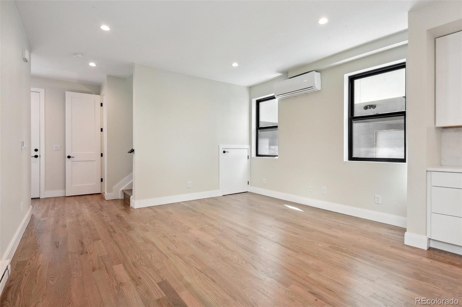 MLS Image #2 for 1563 n hooker street,denver, Colorado