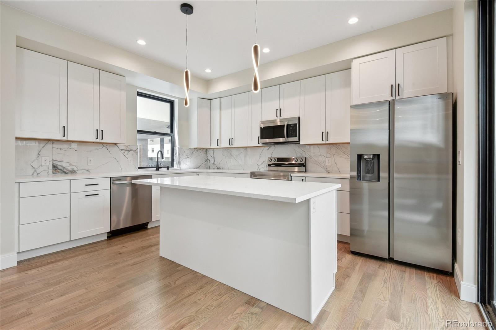 MLS Image #4 for 1563 n hooker street,denver, Colorado