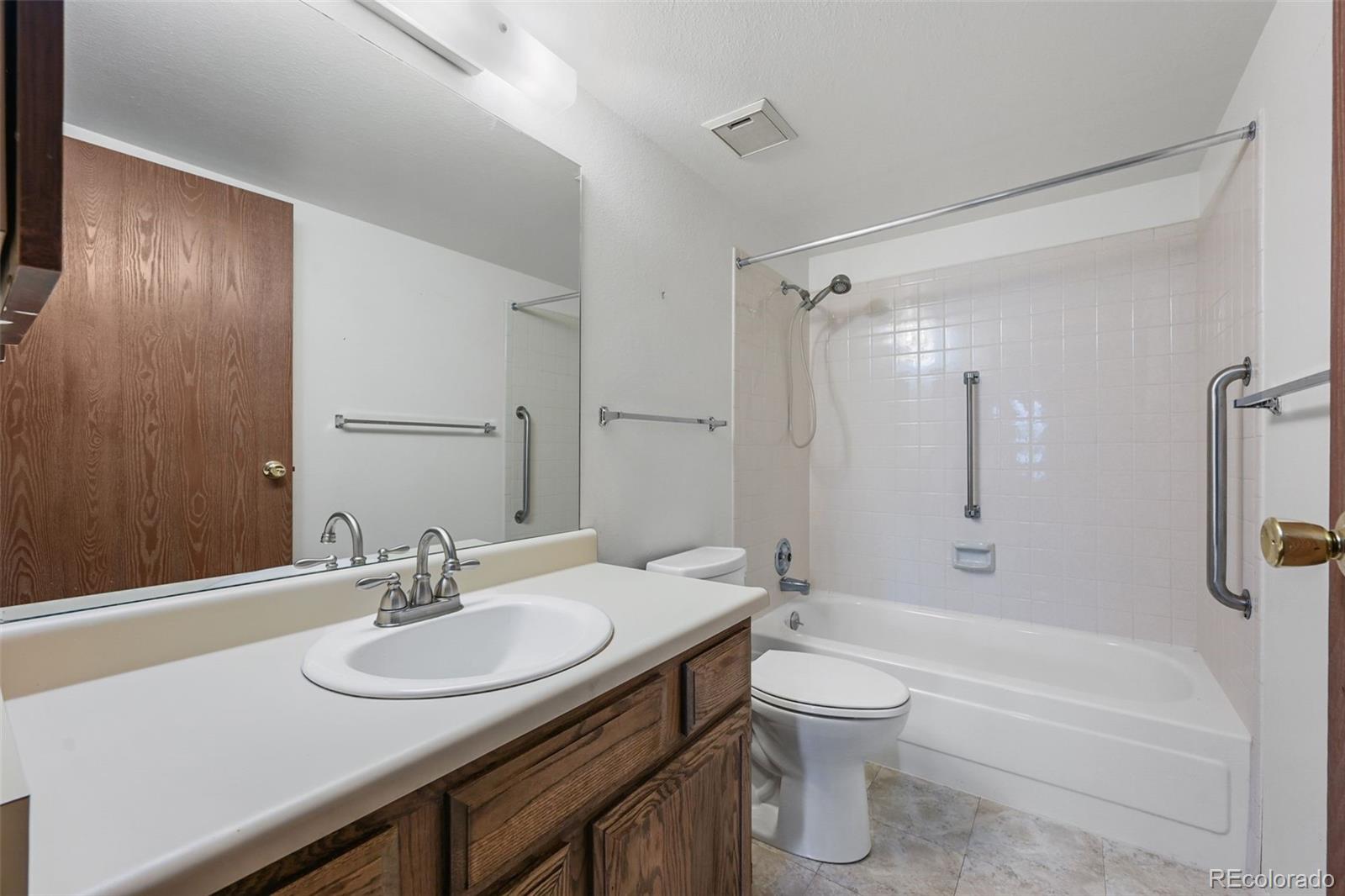 MLS Image #11 for 13890 e marina drive 304,aurora, Colorado