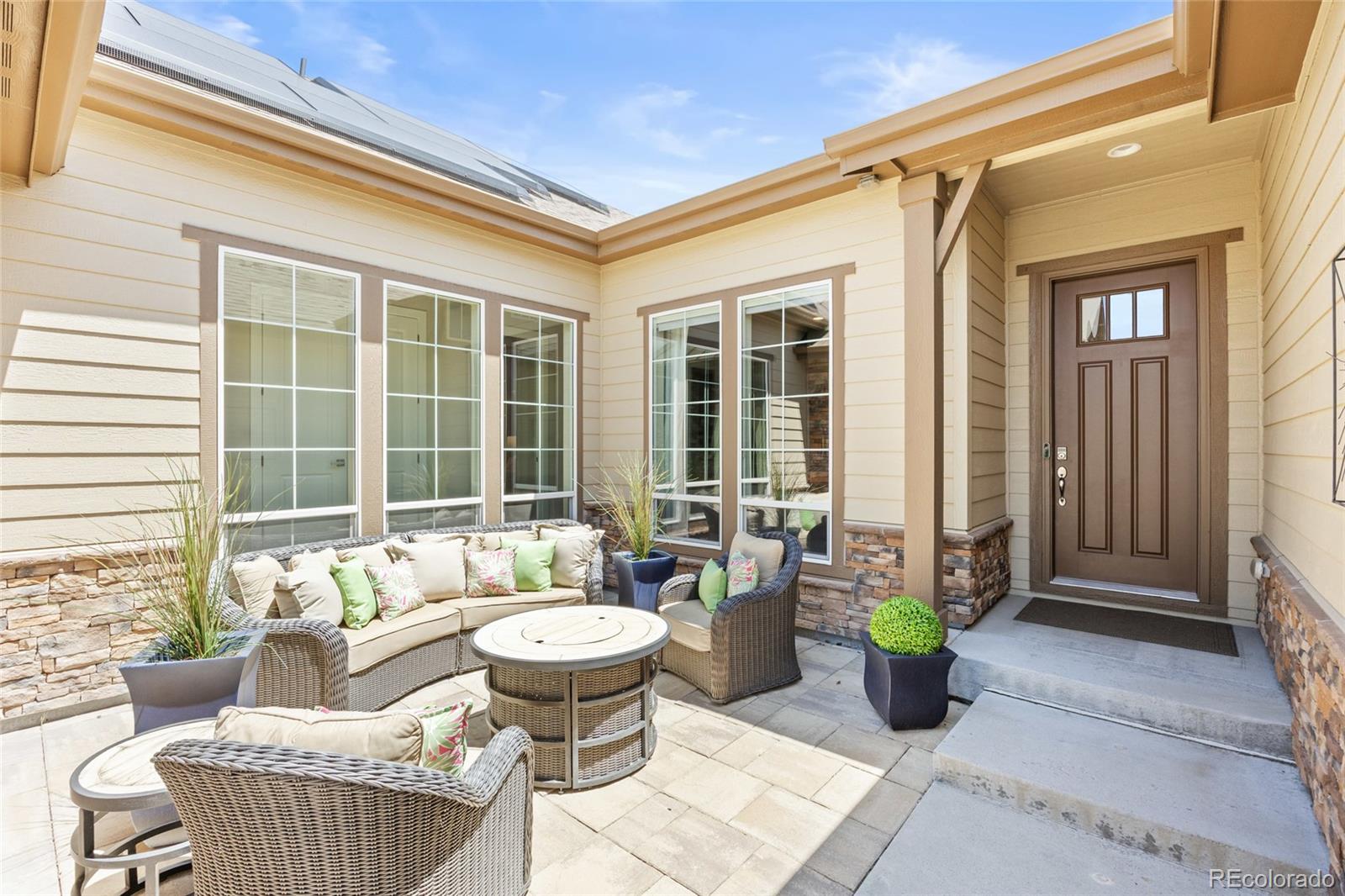 MLS Image #2 for 8142 s langdale way,aurora, Colorado