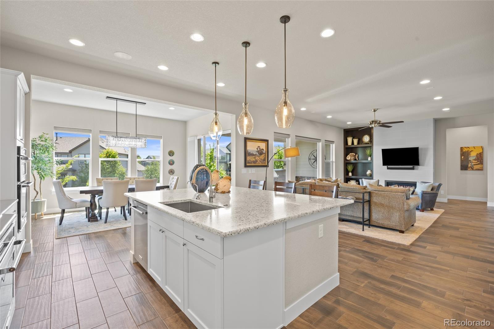 MLS Image #9 for 8142 s langdale way,aurora, Colorado