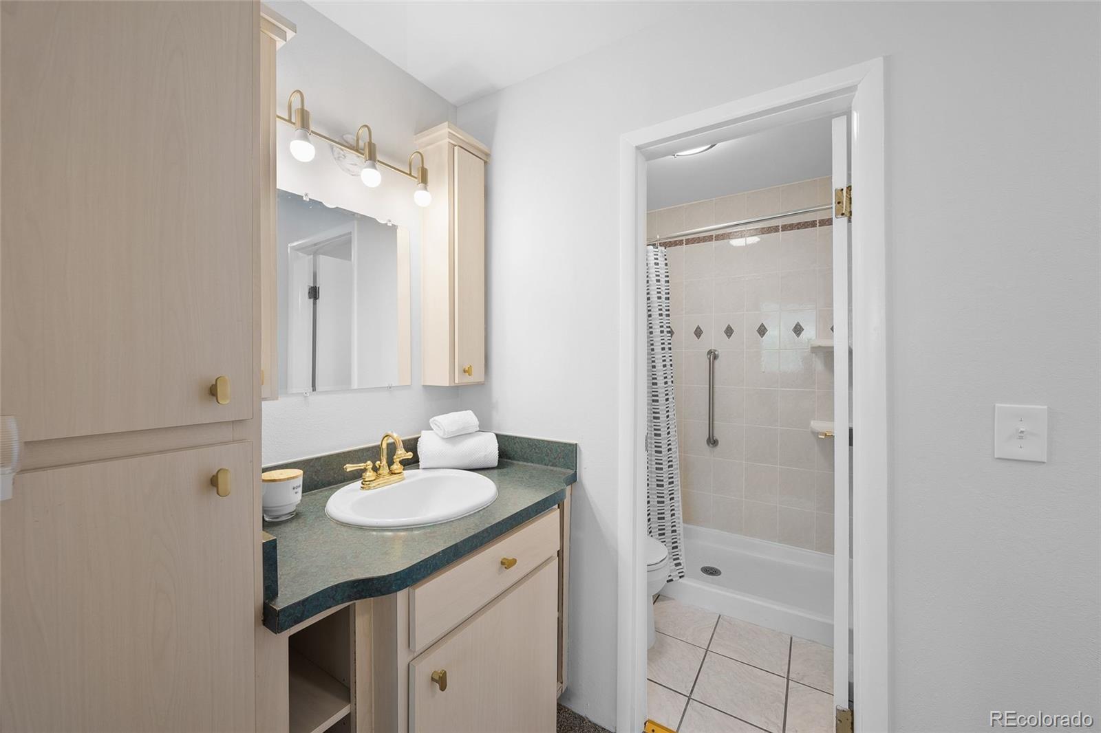 MLS Image #18 for 1050 s monaco parkway 68,denver, Colorado