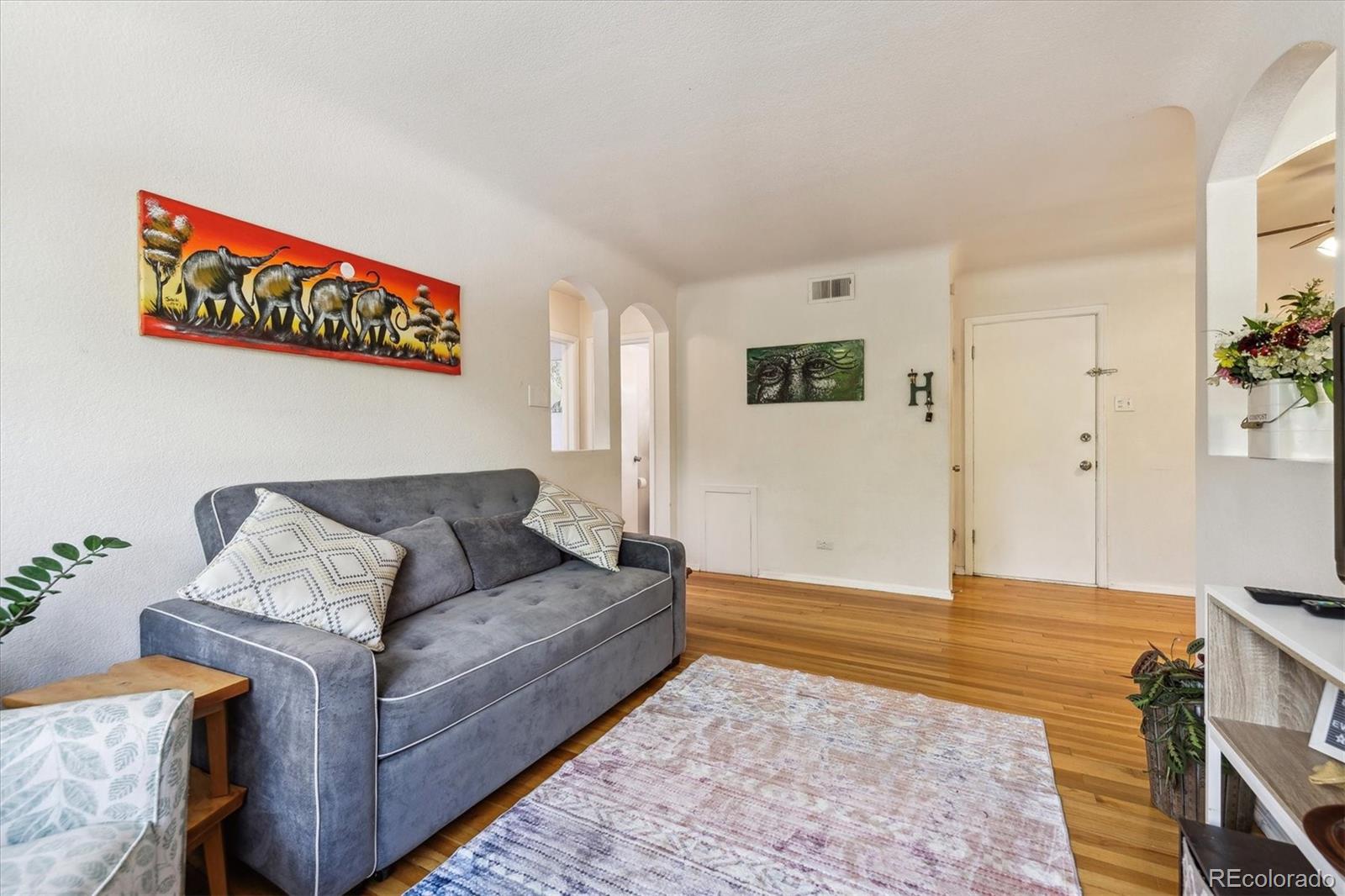 MLS Image #7 for 85 n grant street,denver, Colorado