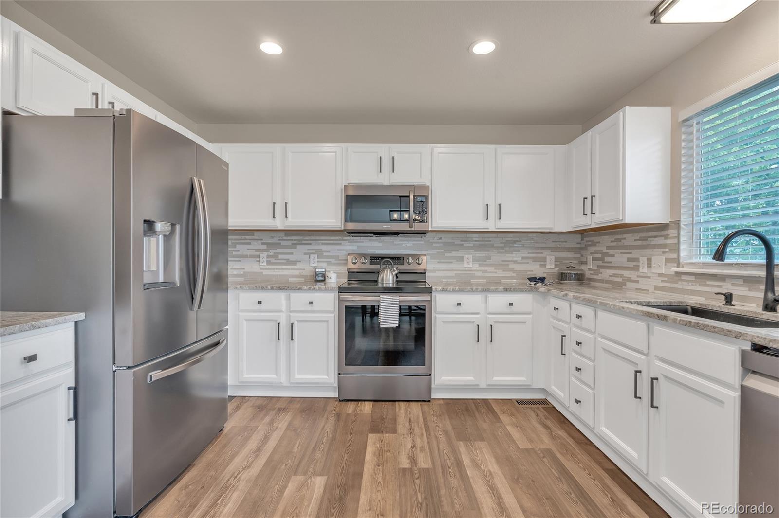 MLS Image #1 for 9884  sydney lane,highlands ranch, Colorado