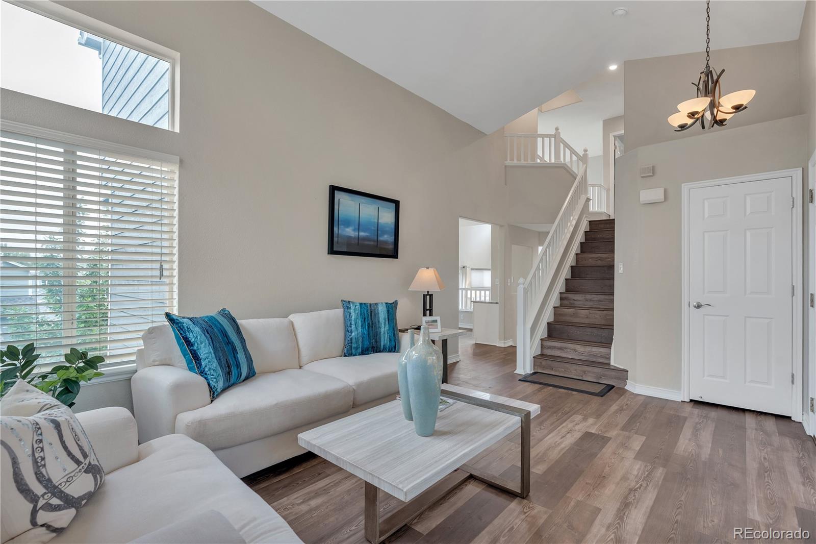 MLS Image #2 for 9884  sydney lane,highlands ranch, Colorado