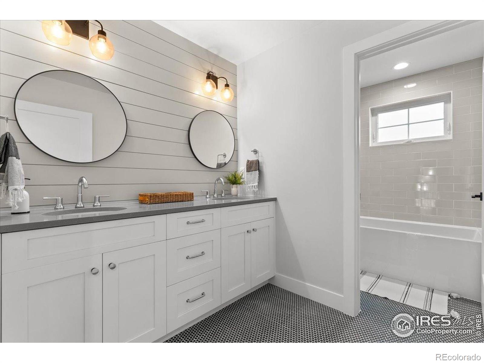 MLS Image #37 for 3256 s corona street,englewood, Colorado