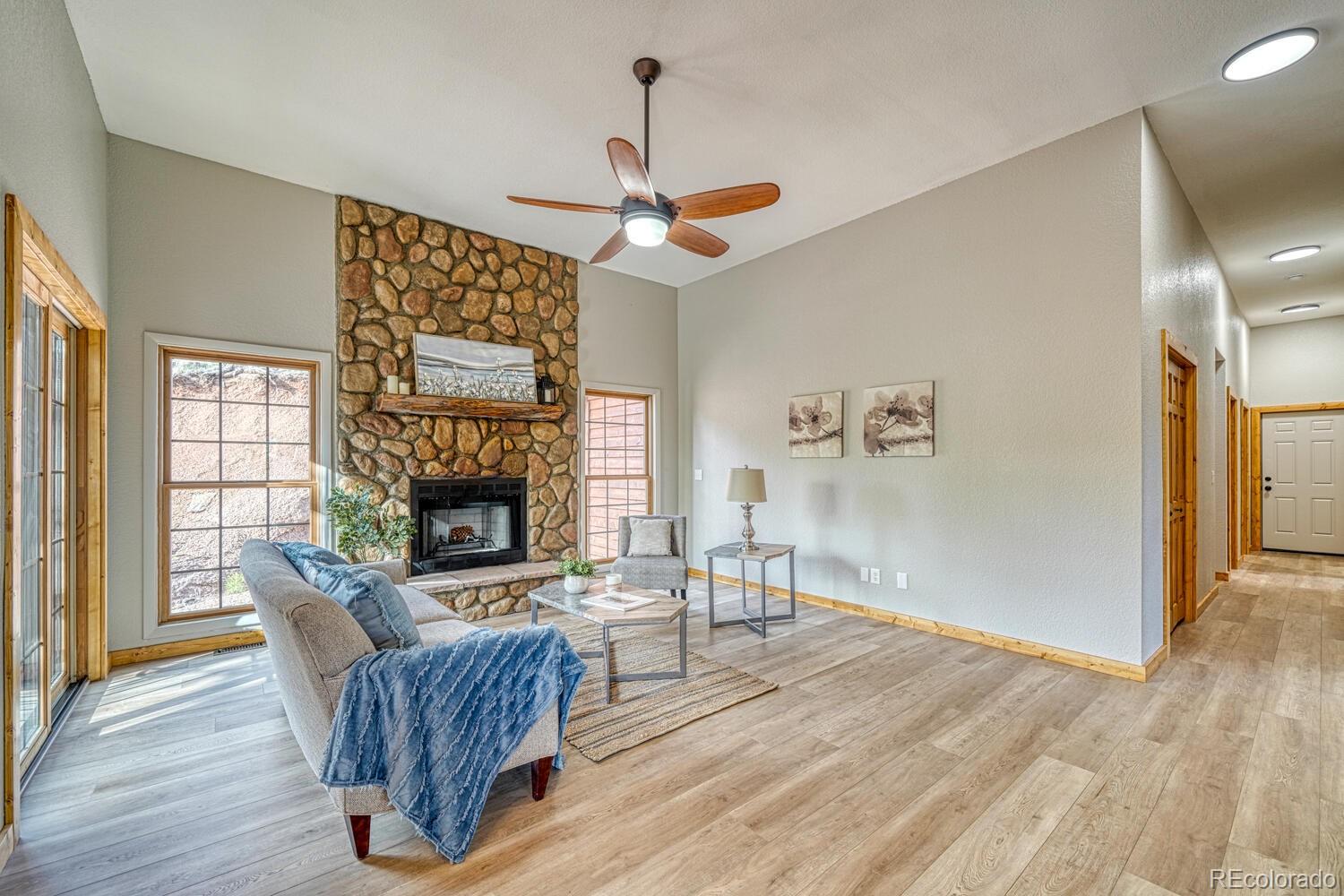 MLS Image #11 for 318  southgate road,florissant, Colorado