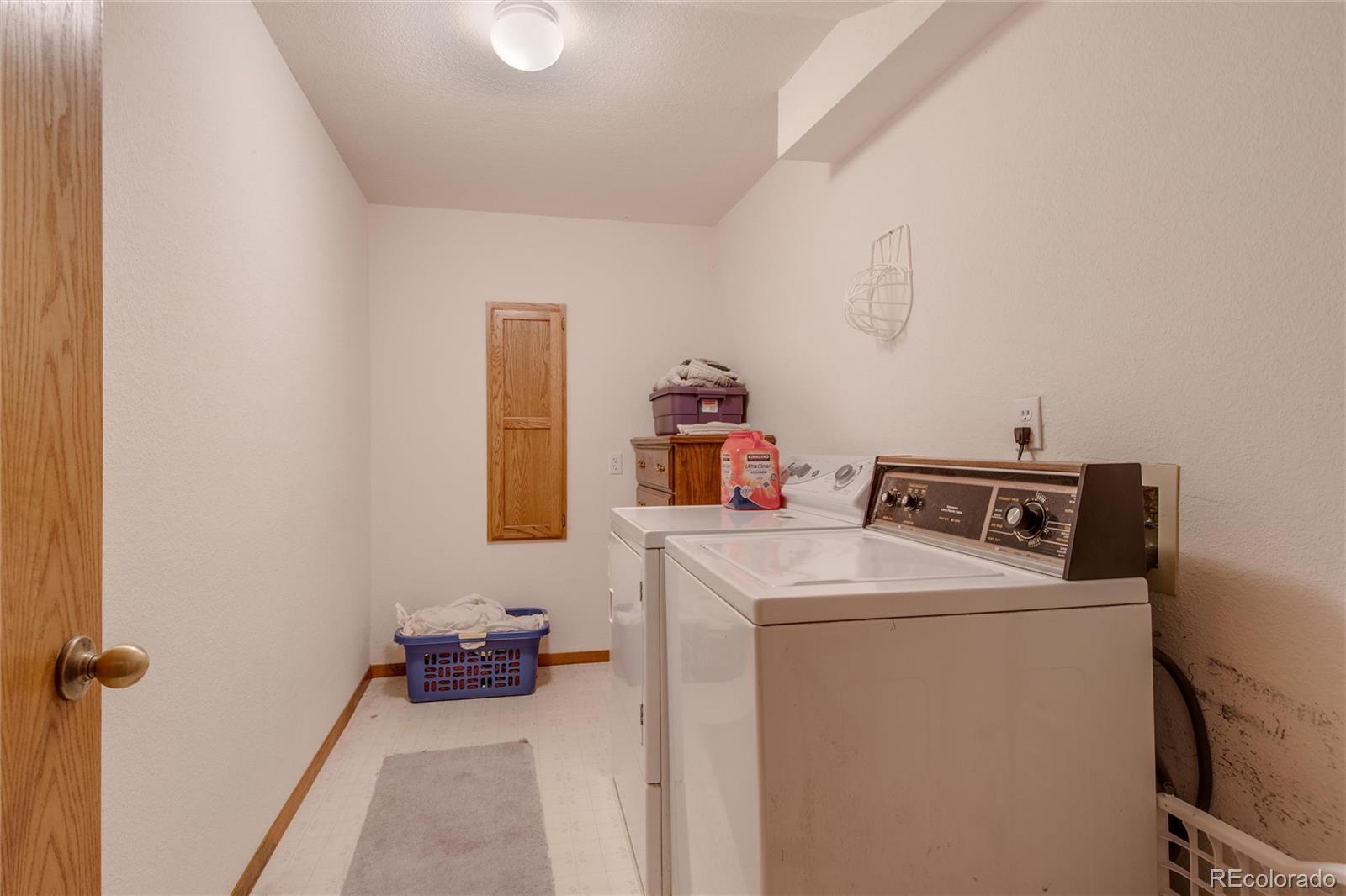 MLS Image #30 for 2912  lake park way,longmont, Colorado