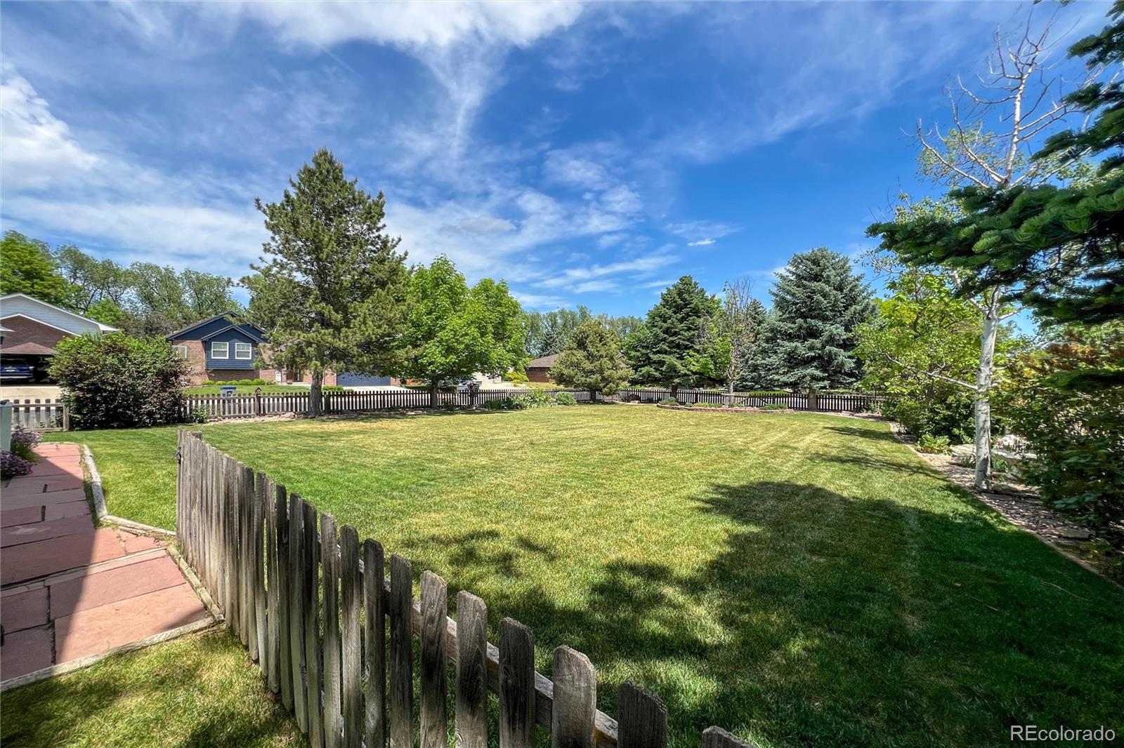 MLS Image #39 for 2912  lake park way,longmont, Colorado