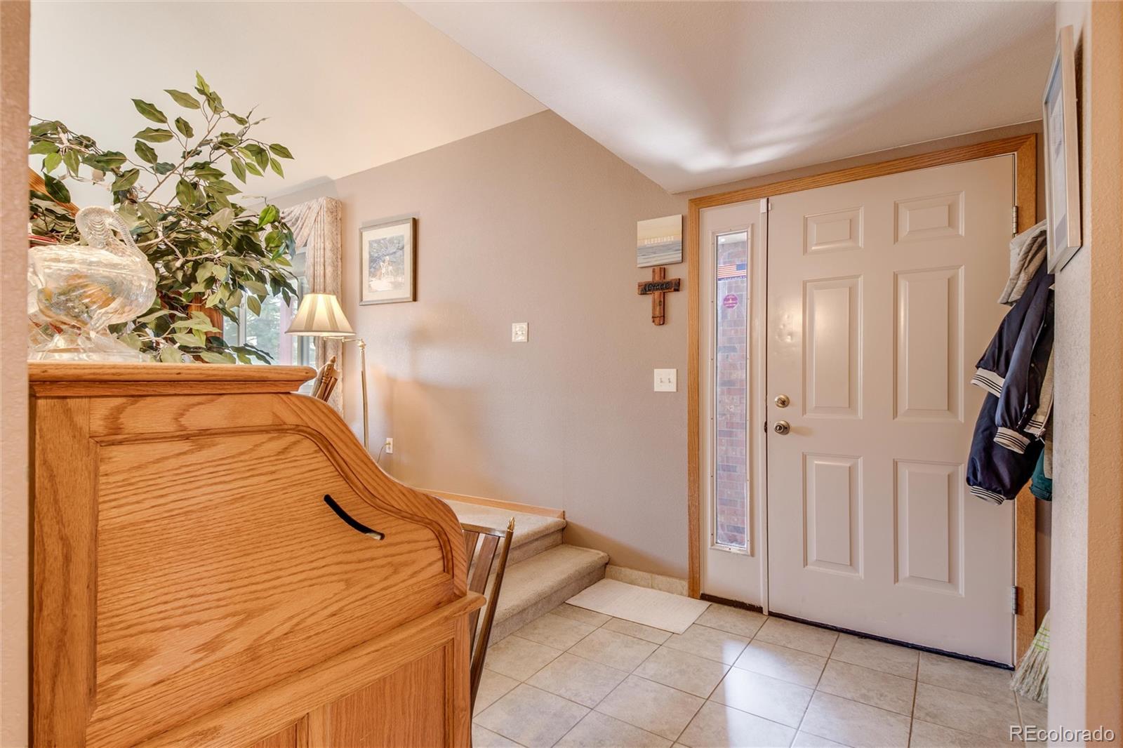 MLS Image #5 for 2912  lake park way,longmont, Colorado