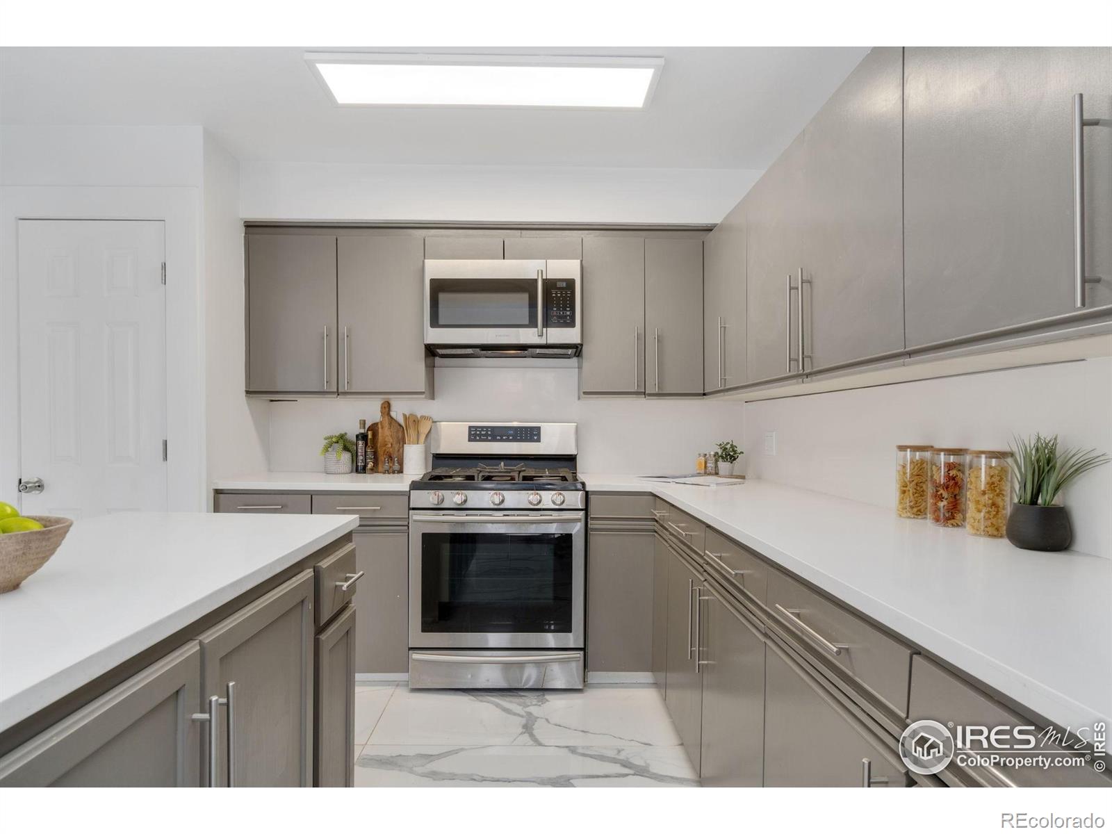 MLS Image #12 for 2749 s glencoe street,denver, Colorado