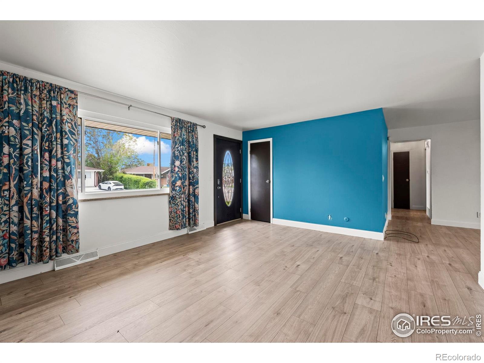 MLS Image #13 for 1880 e 84th avenue,denver, Colorado