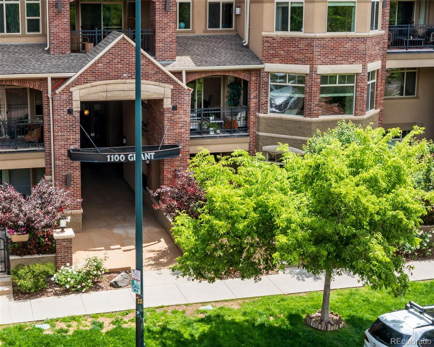 MLS Image #2 for 1100 n grant street,denver, Colorado